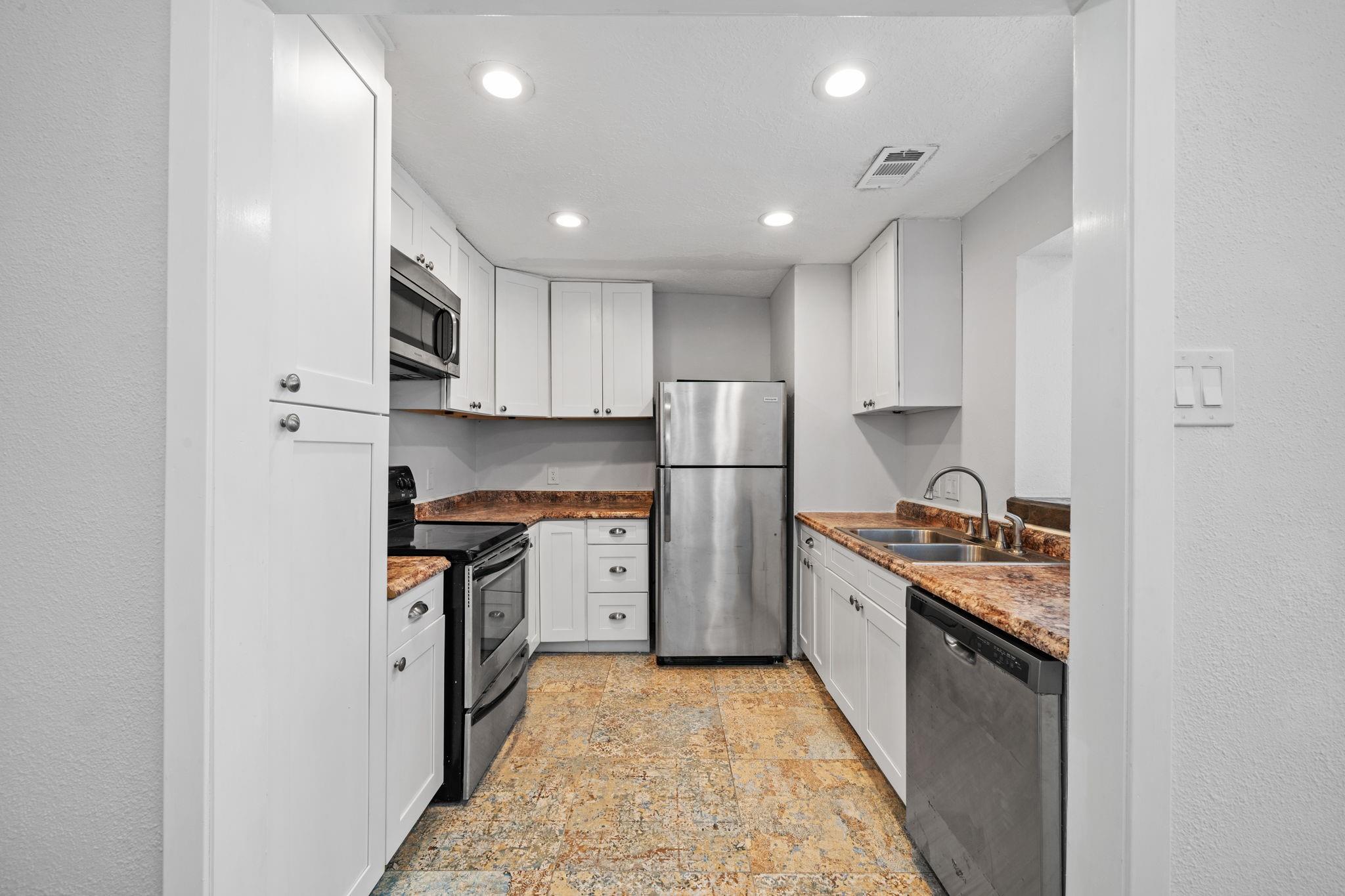 9009 Richmond Avenue # 602