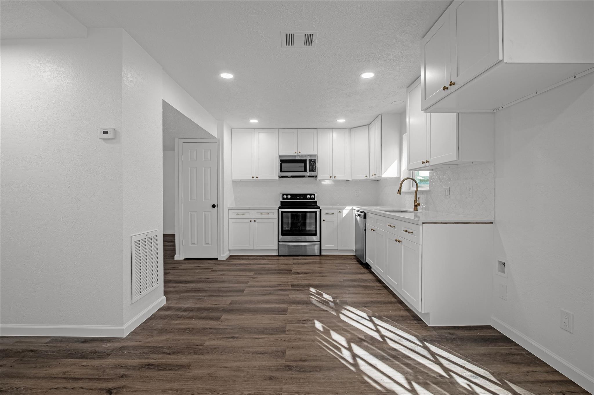 20102 Hickory Wind Drive