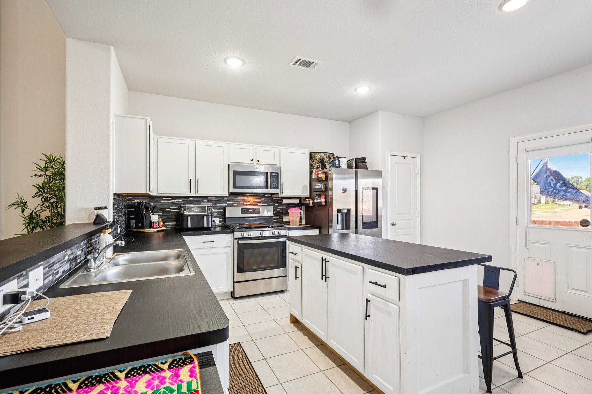 18598 Legend Oaks Drive