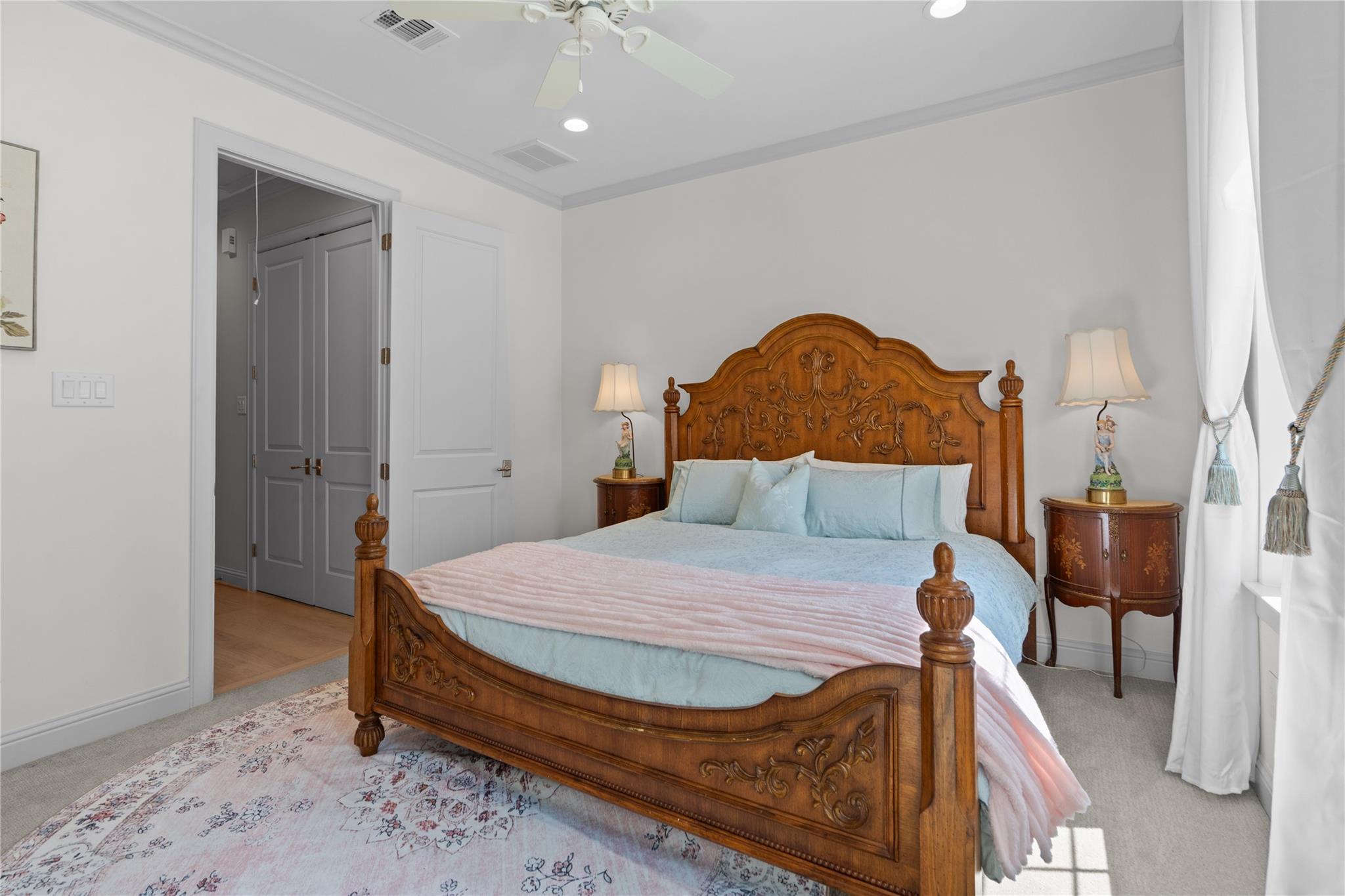 755 Somerset Commons Lane