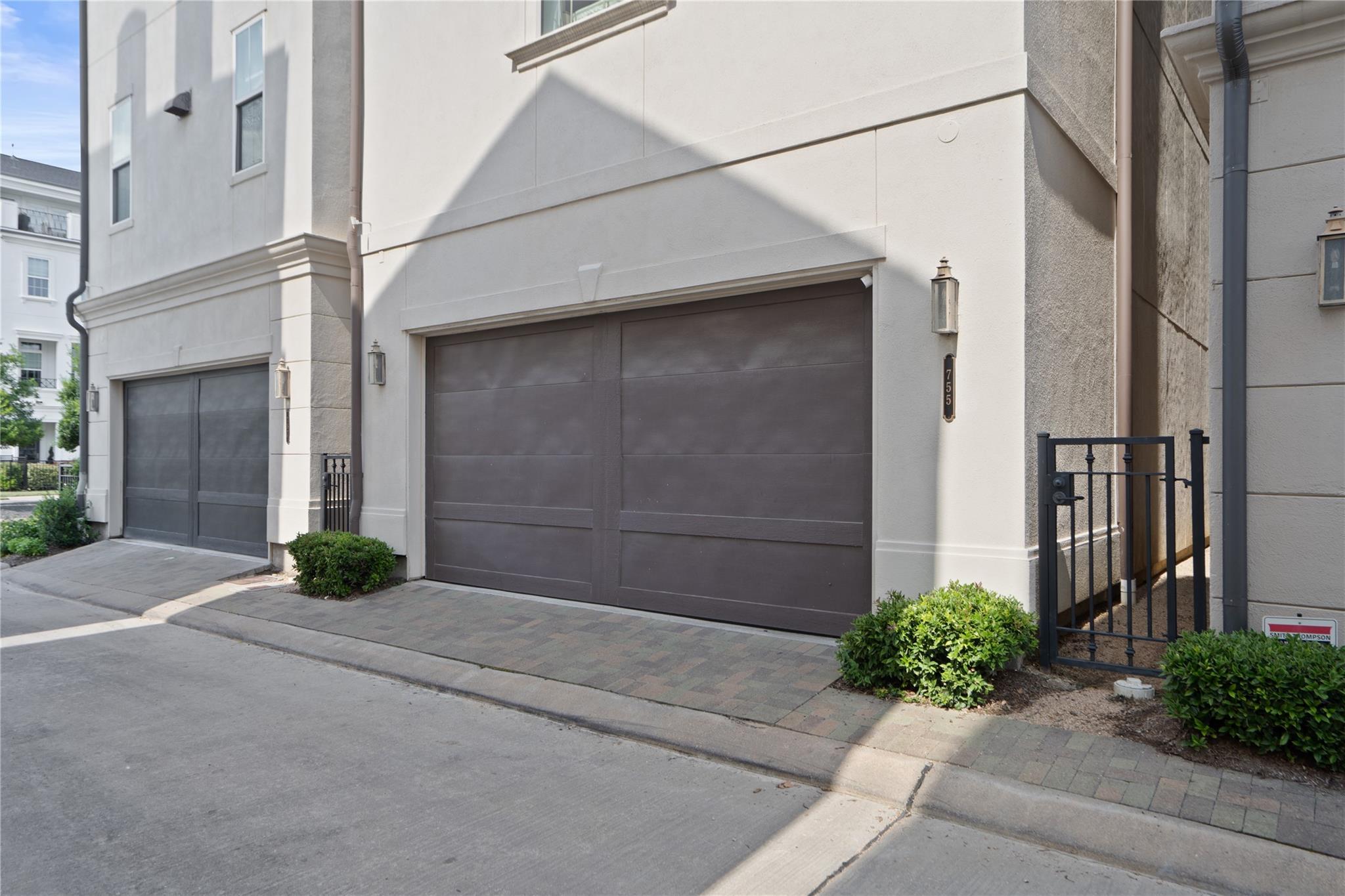 755 Somerset Commons Lane