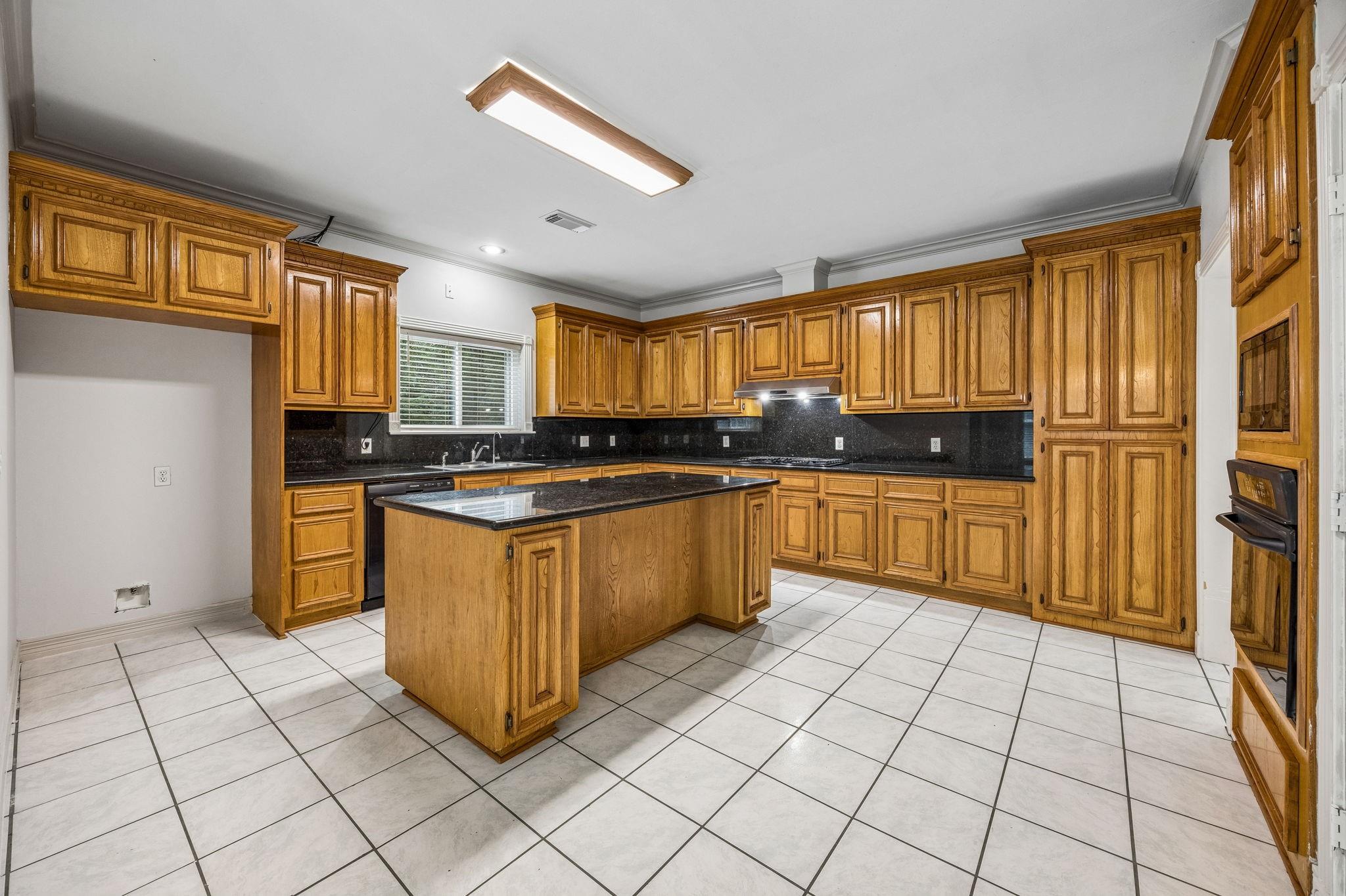 22872 Mersey Court