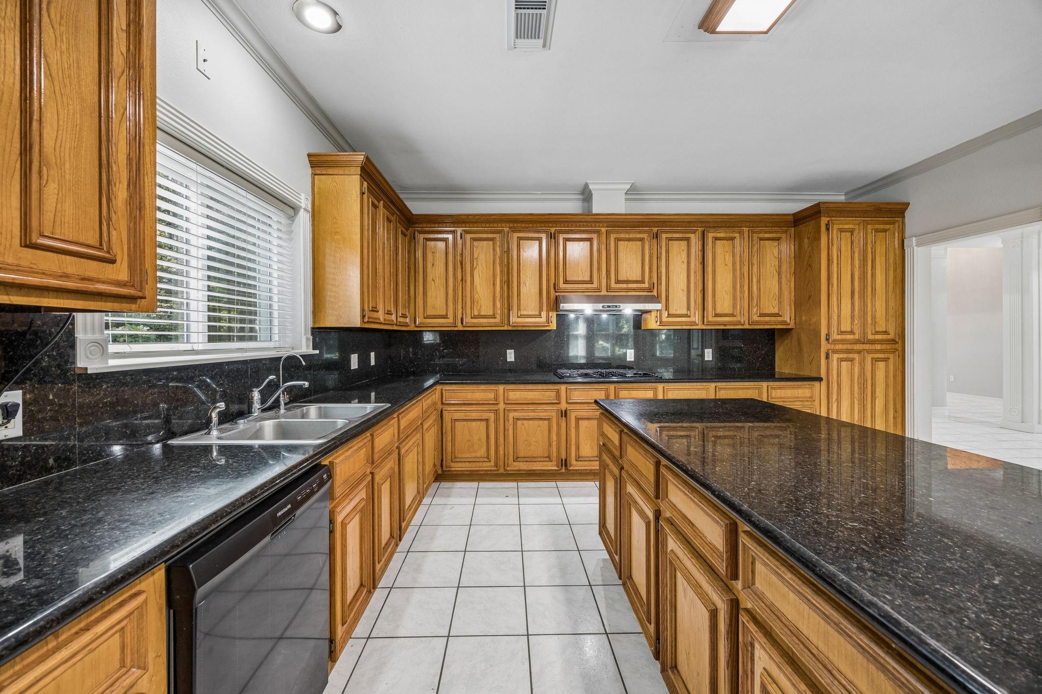 22872 Mersey Court
