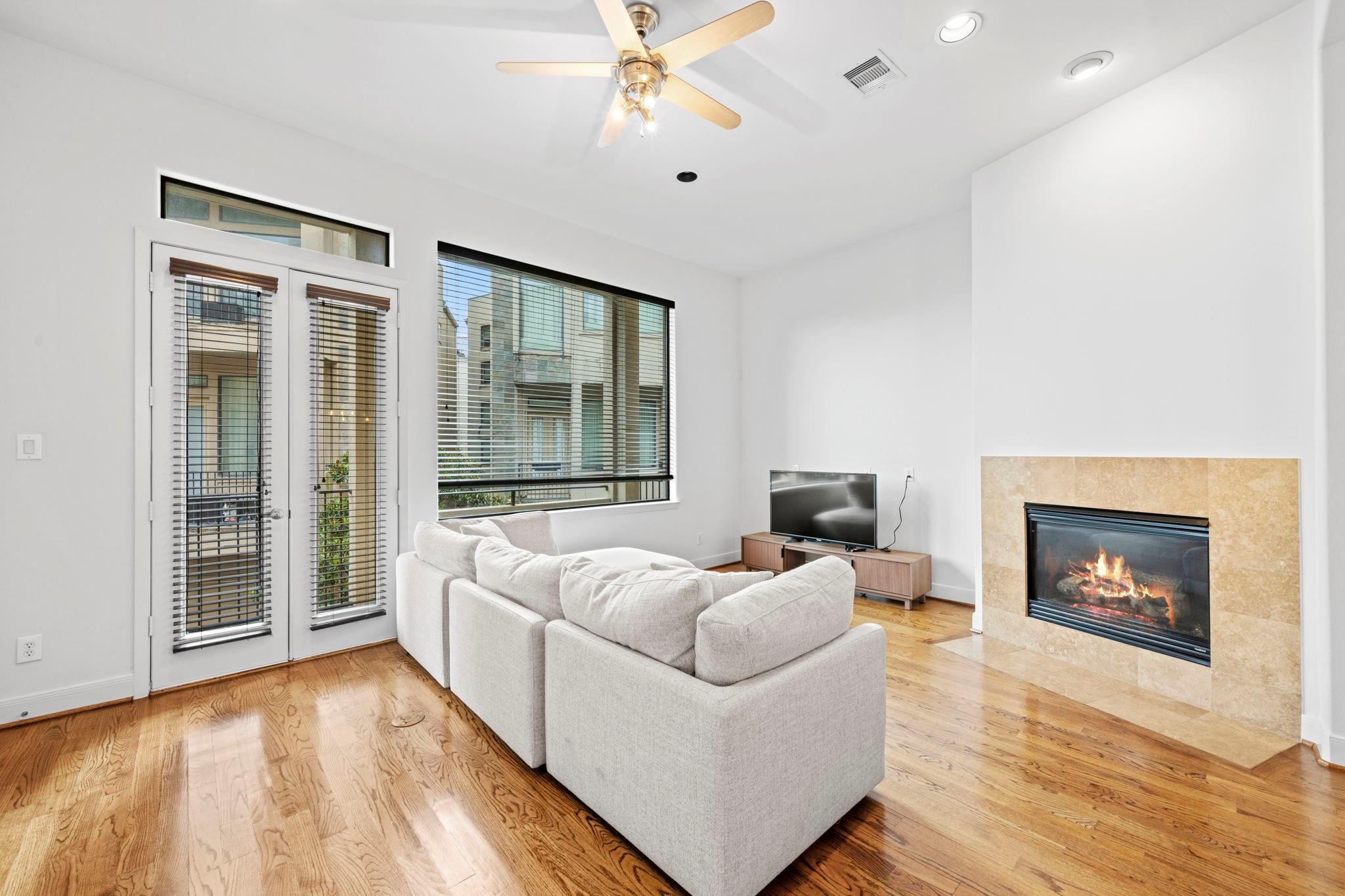 2413 Ralph Street # 9