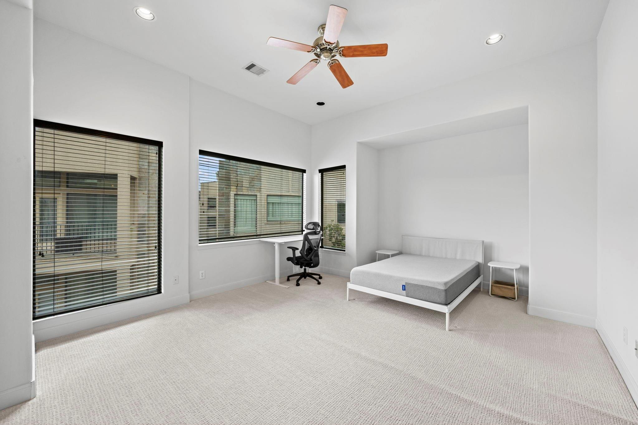 2413 Ralph Street # 9