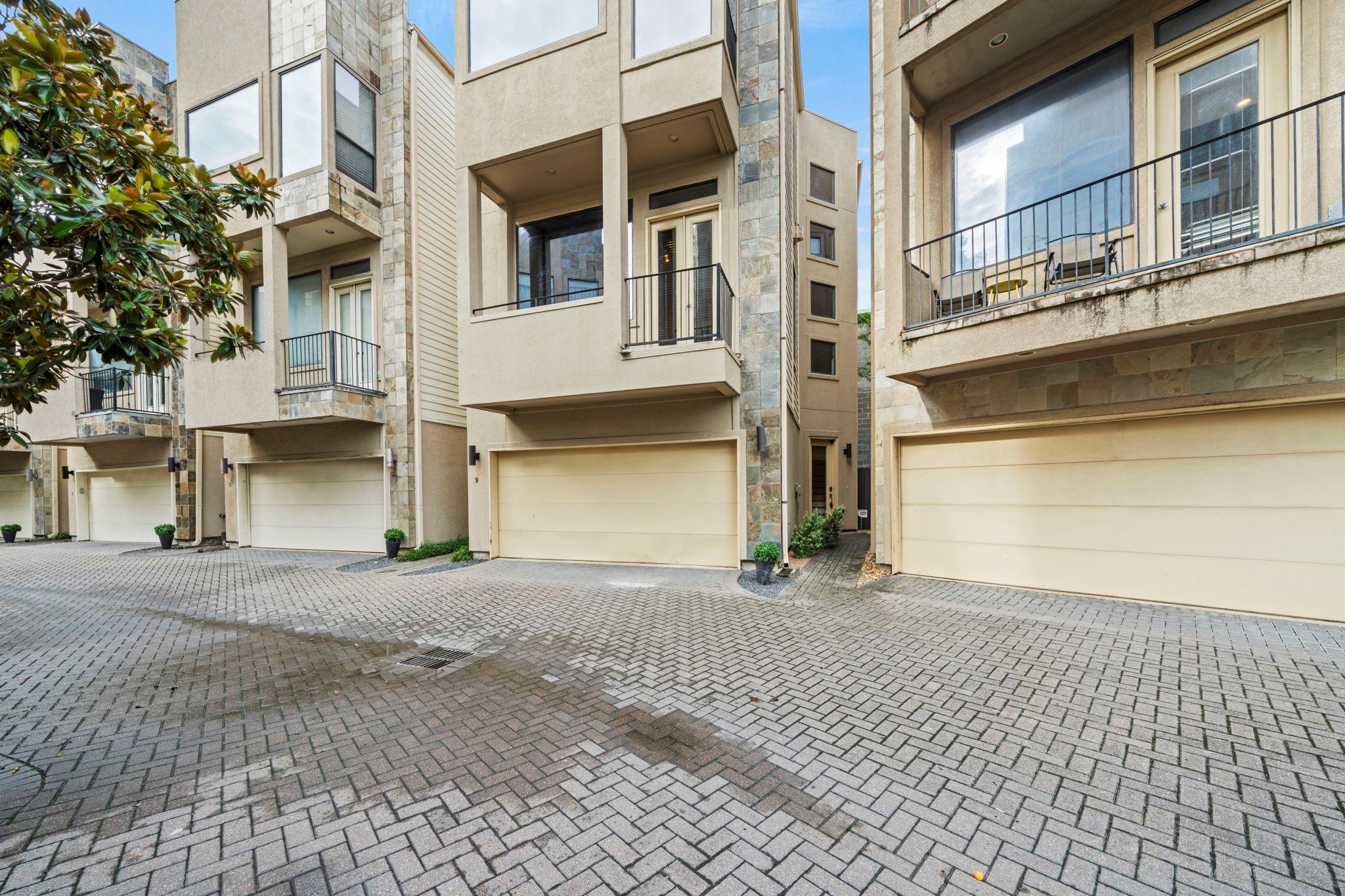 2413 Ralph Street # 9