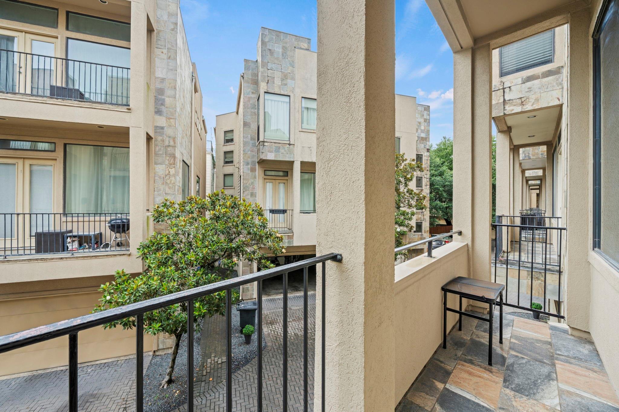 2413 Ralph Street # 9
