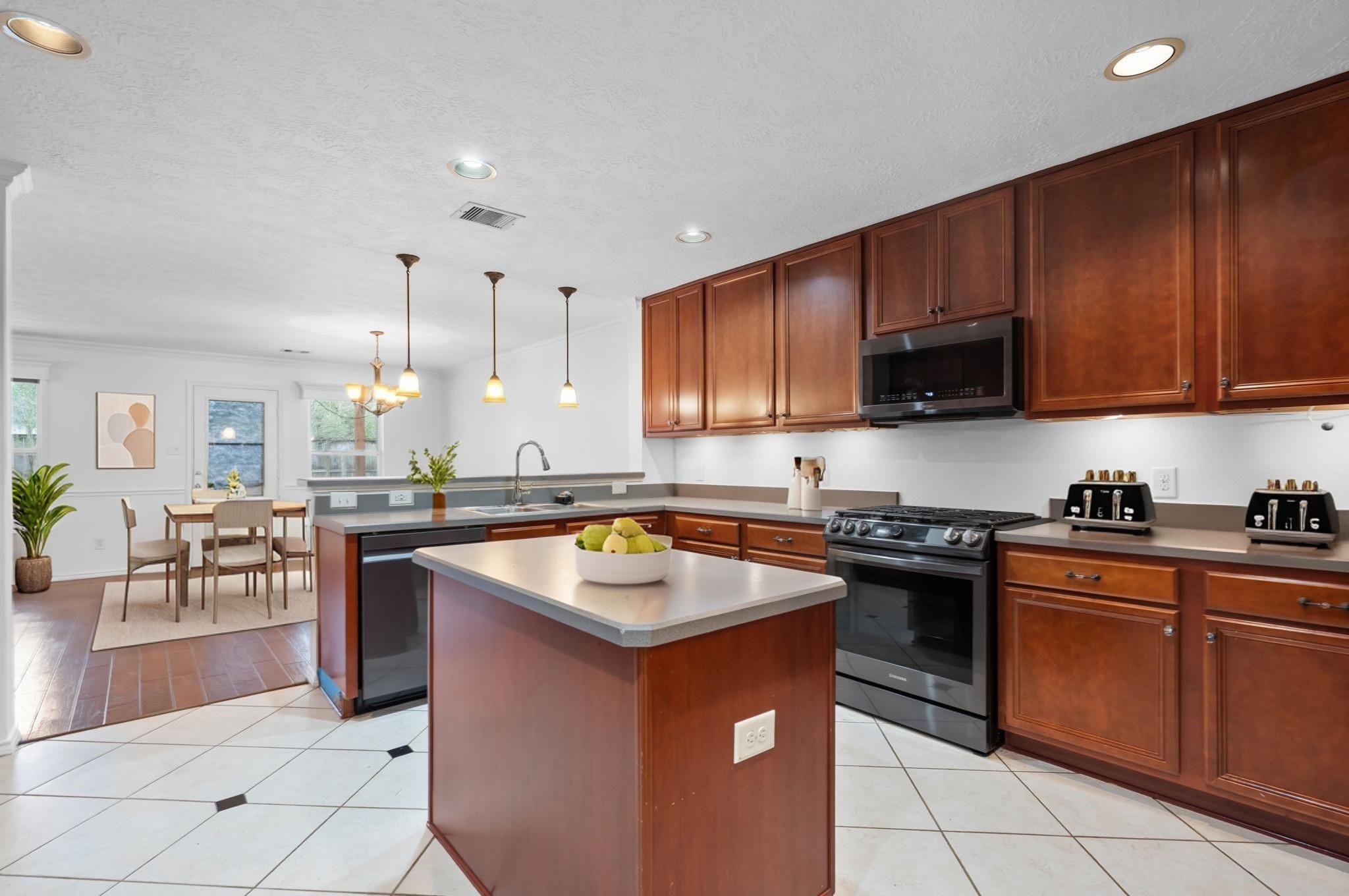 2810 Legends Knoll Drive