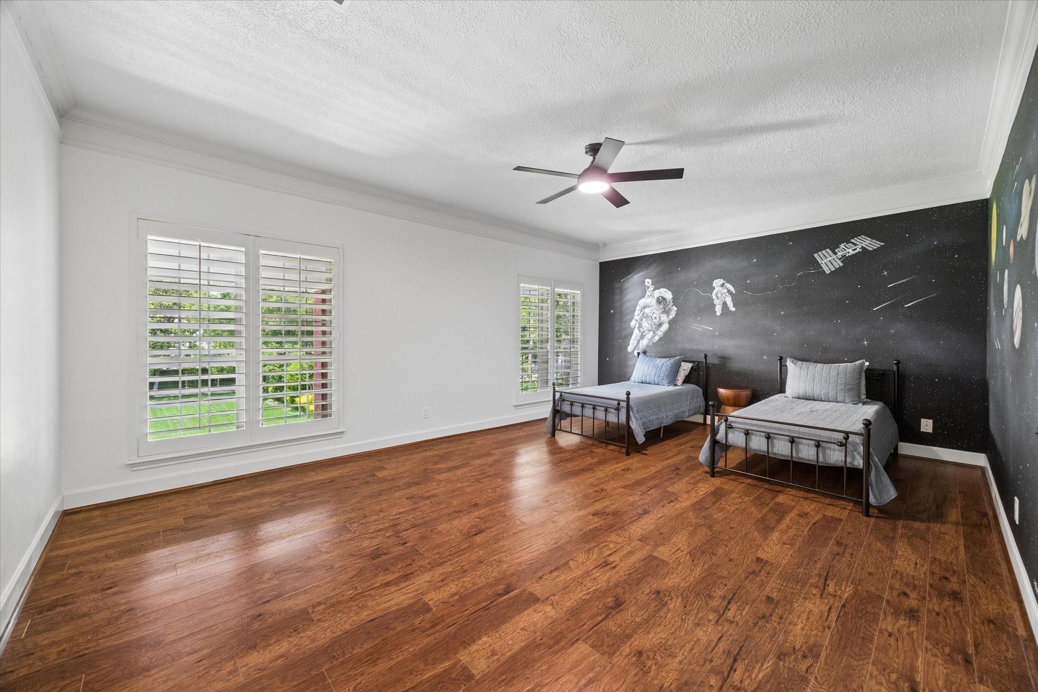 9002 Cypresswood Drive