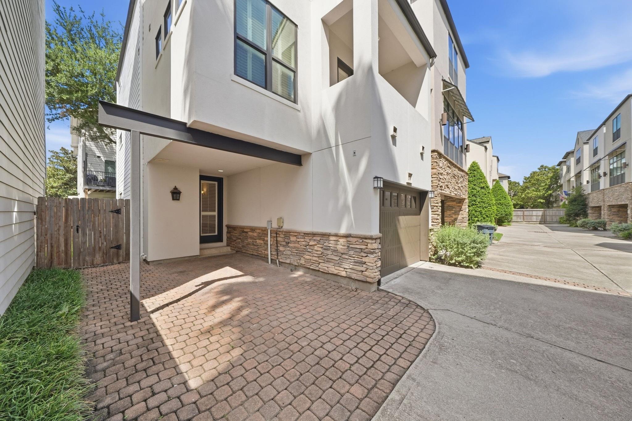 214 Detering Street