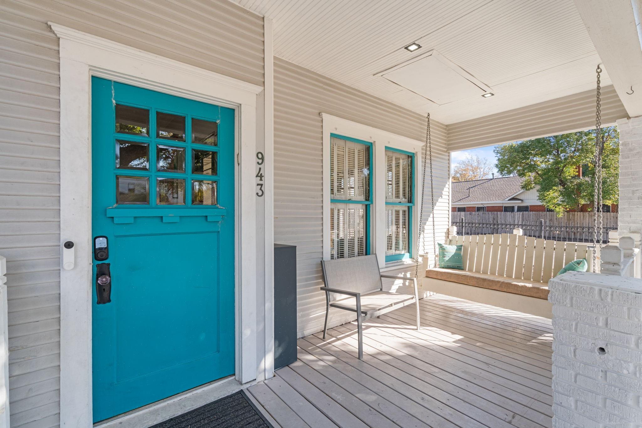 943 Pecore Street
