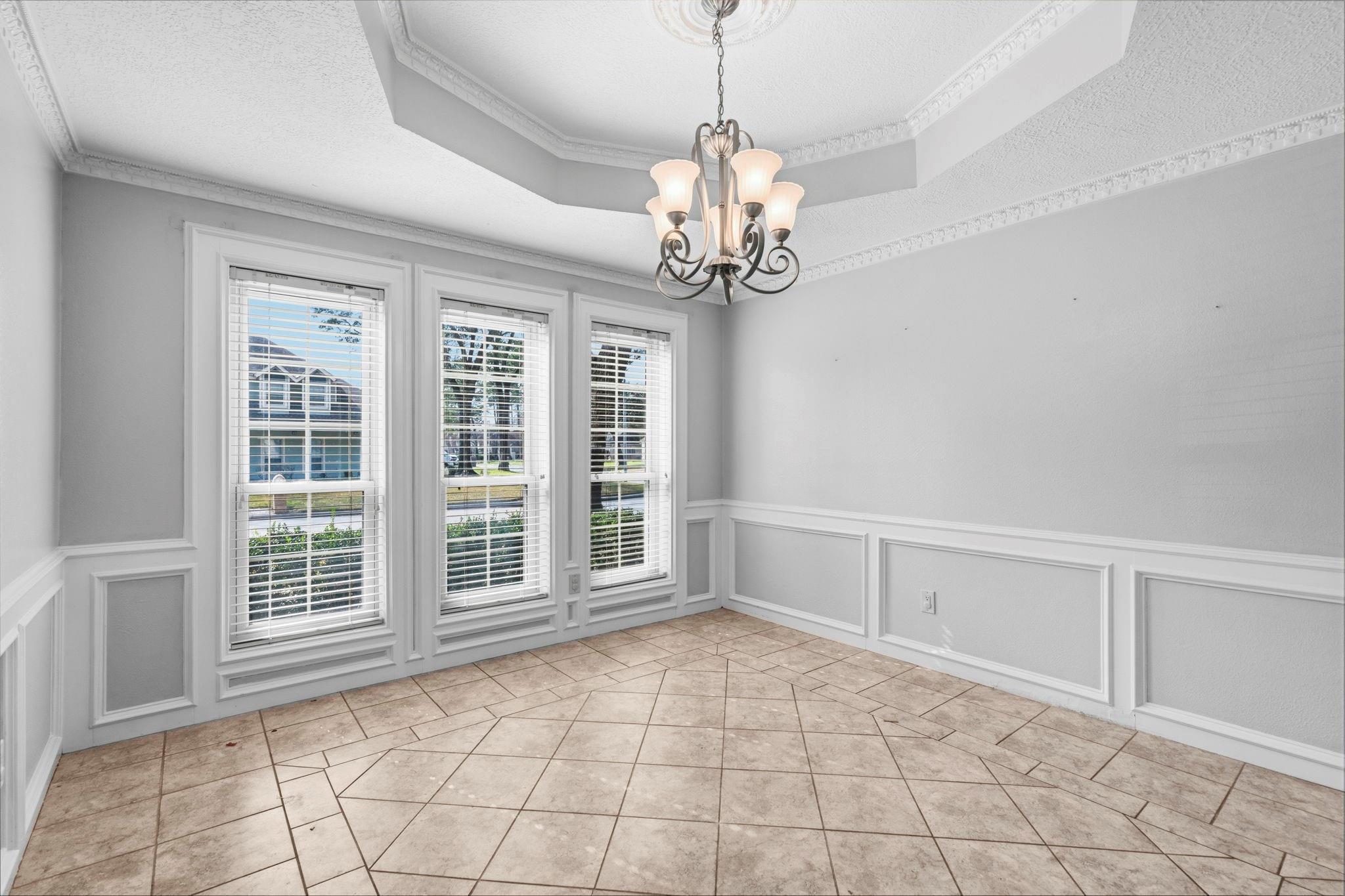 18326 Lake Oaks Drive