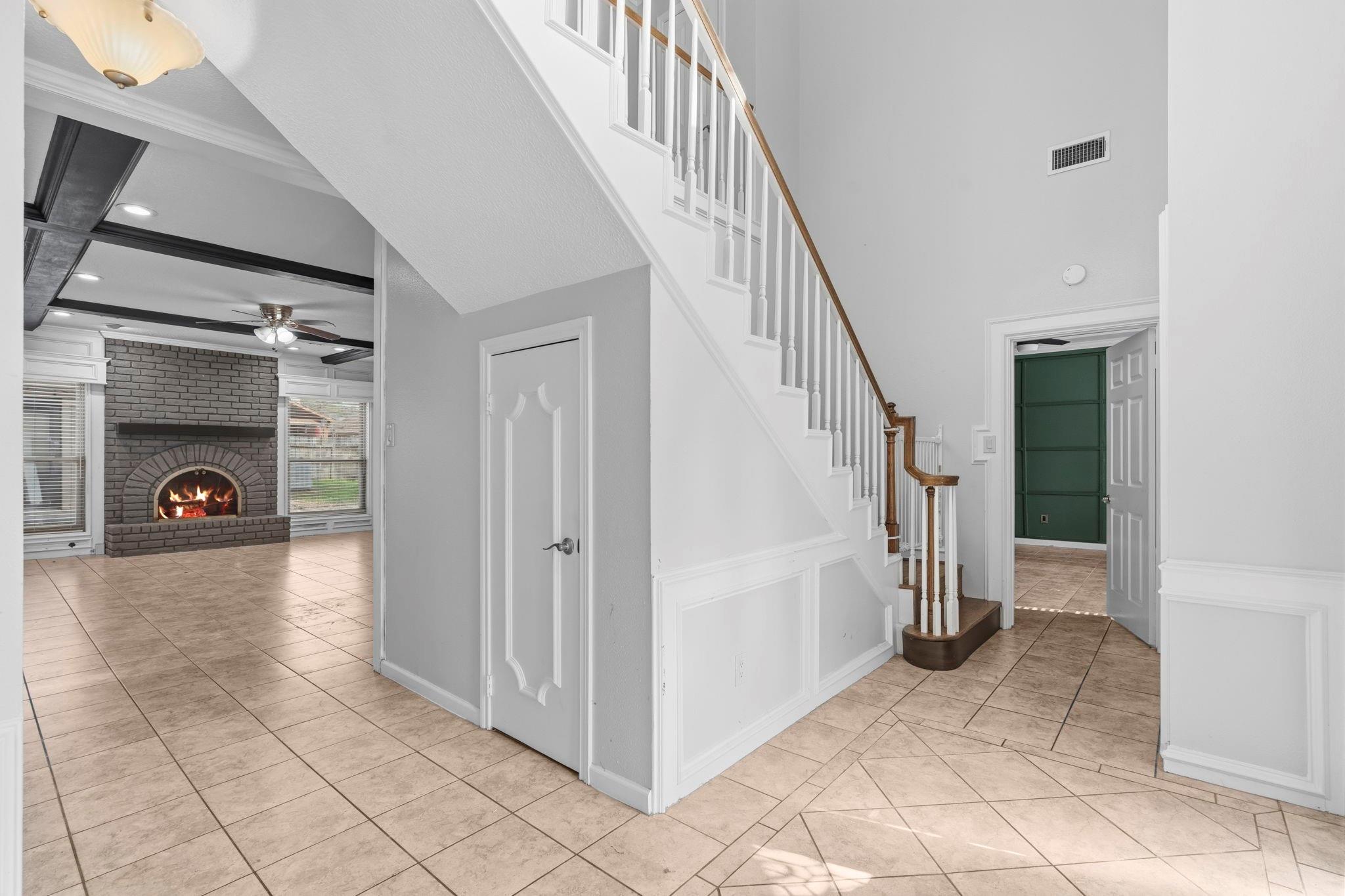 18326 Lake Oaks Drive