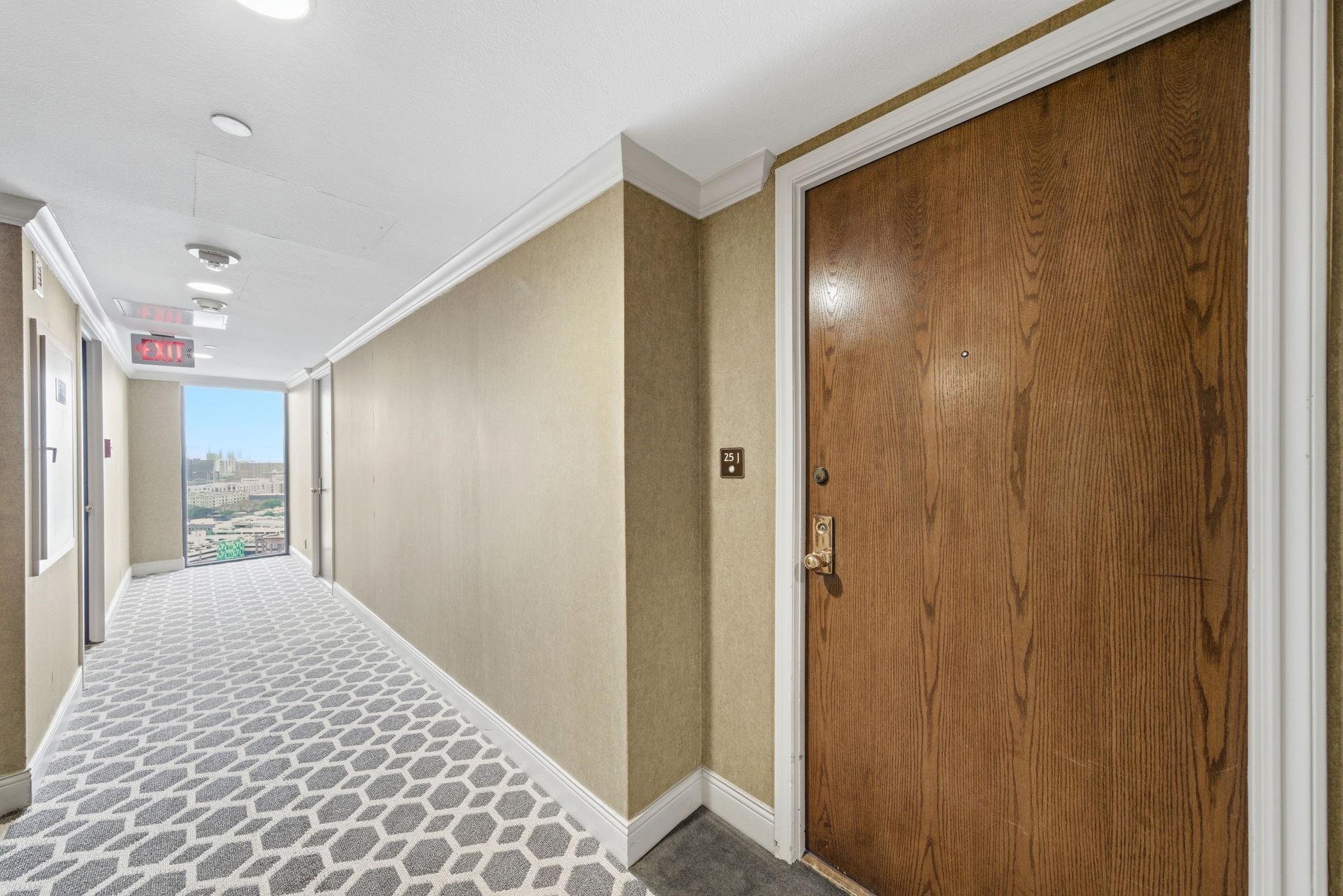 15 Greenway Plaza # 25J
