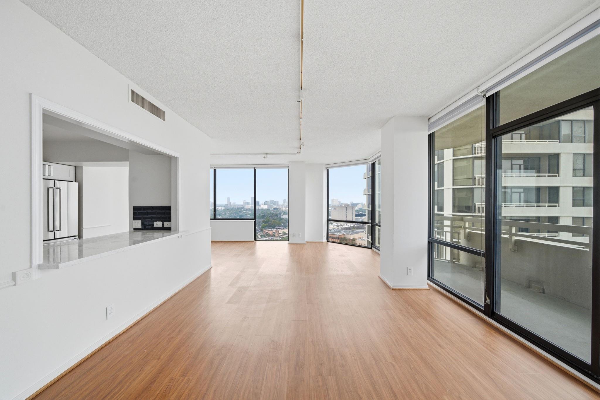 15 Greenway Plaza # 25J