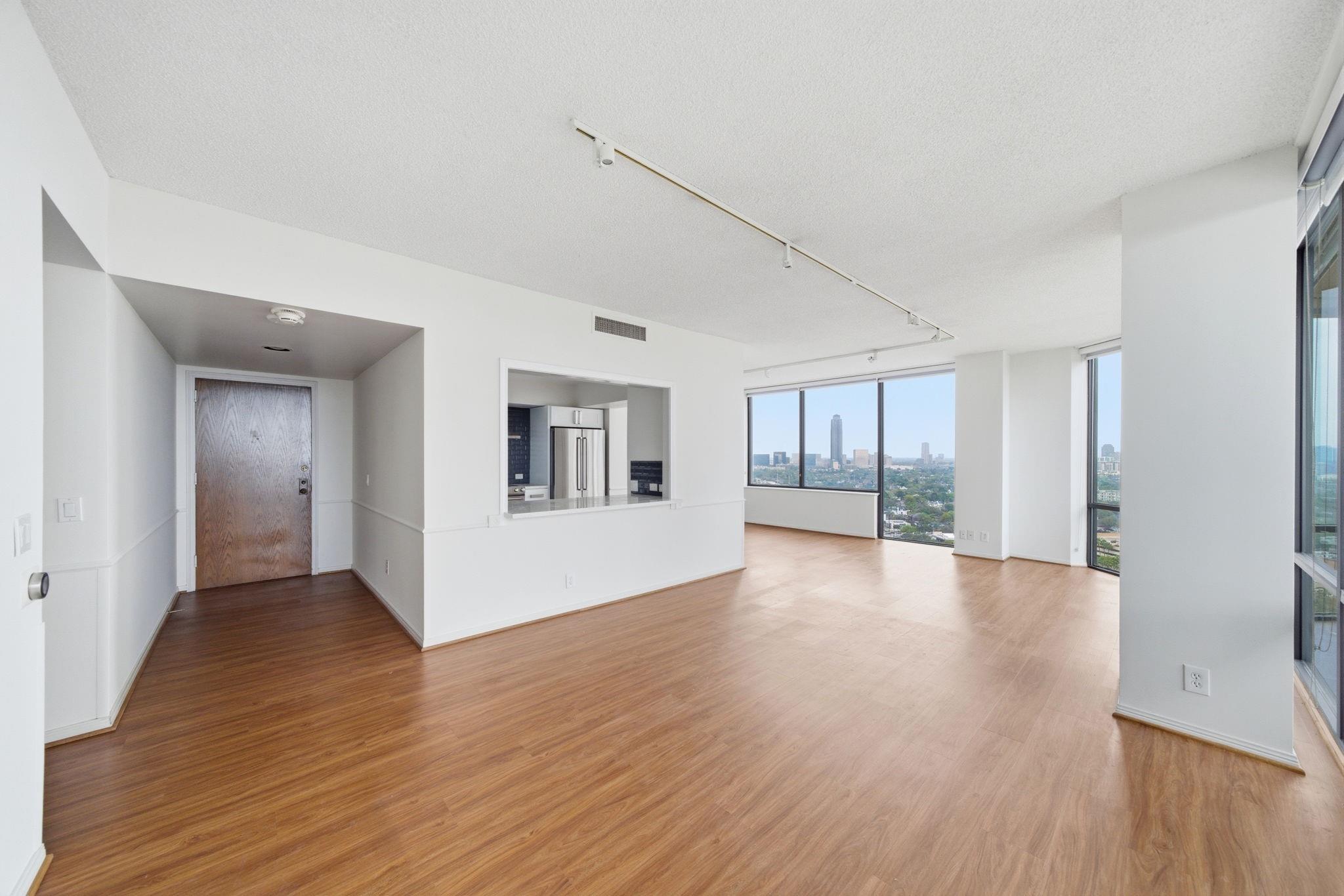 15 Greenway Plaza # 25J