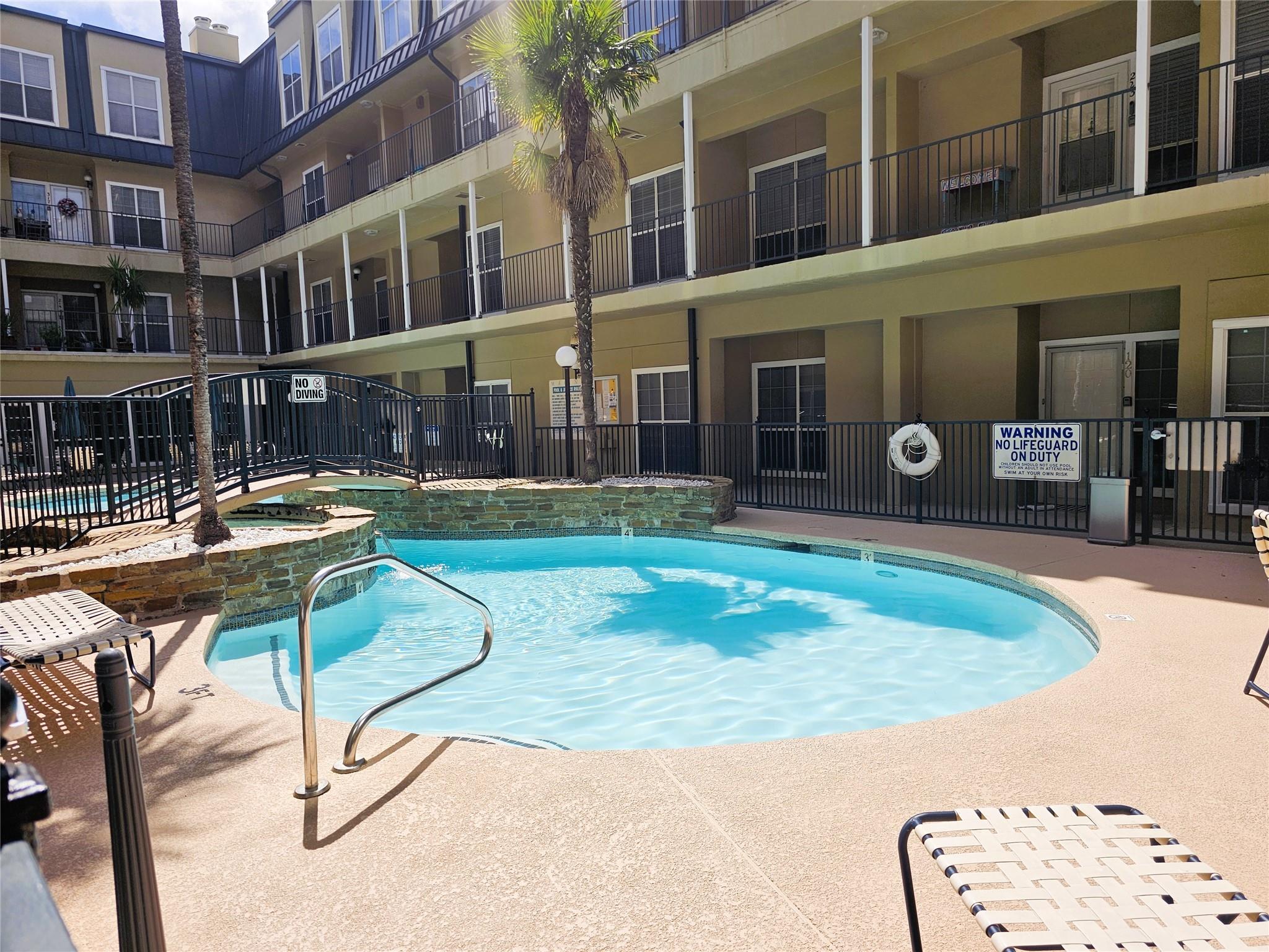 921 Marine Drive # 304