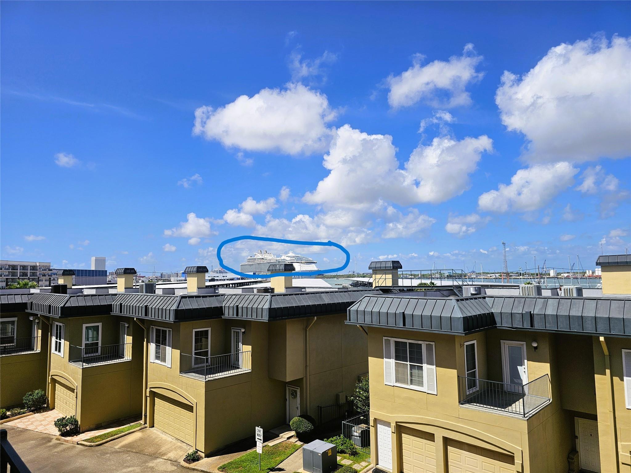 921 Marine Drive # 304