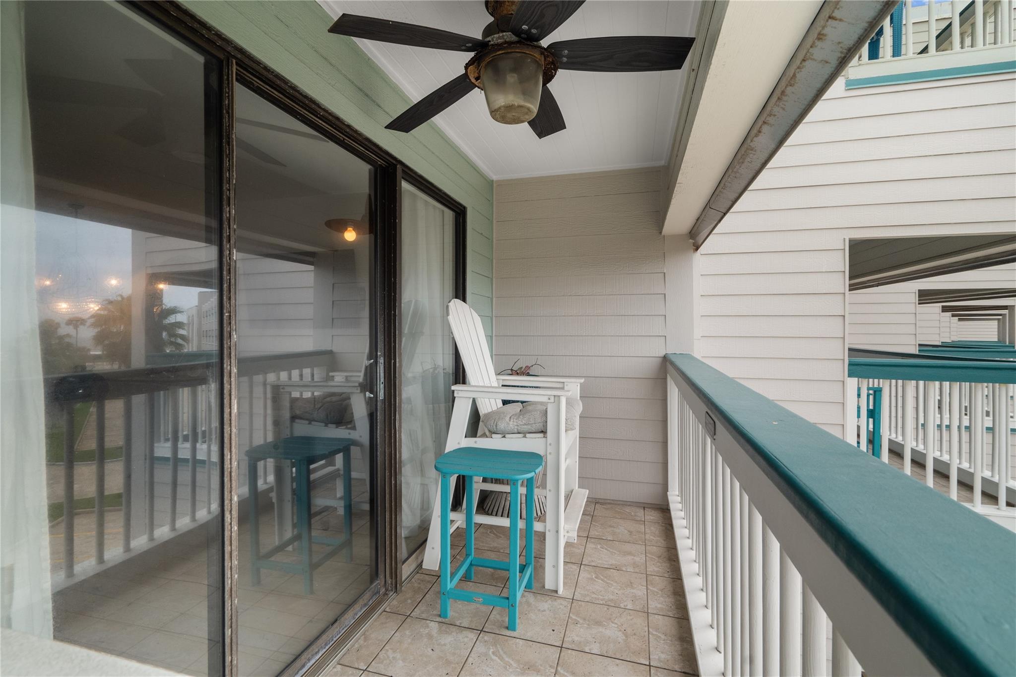 6102 Seawall Boulevard