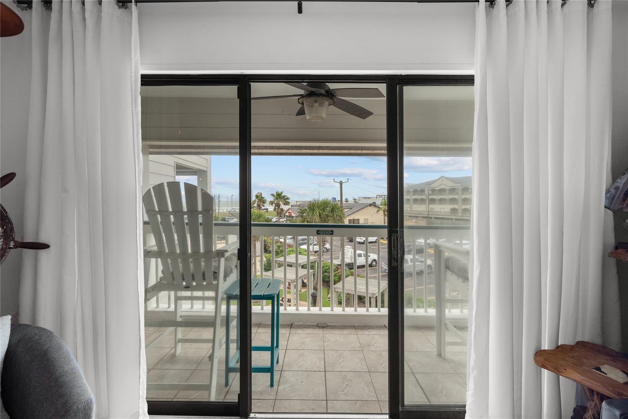 6102 Seawall Boulevard