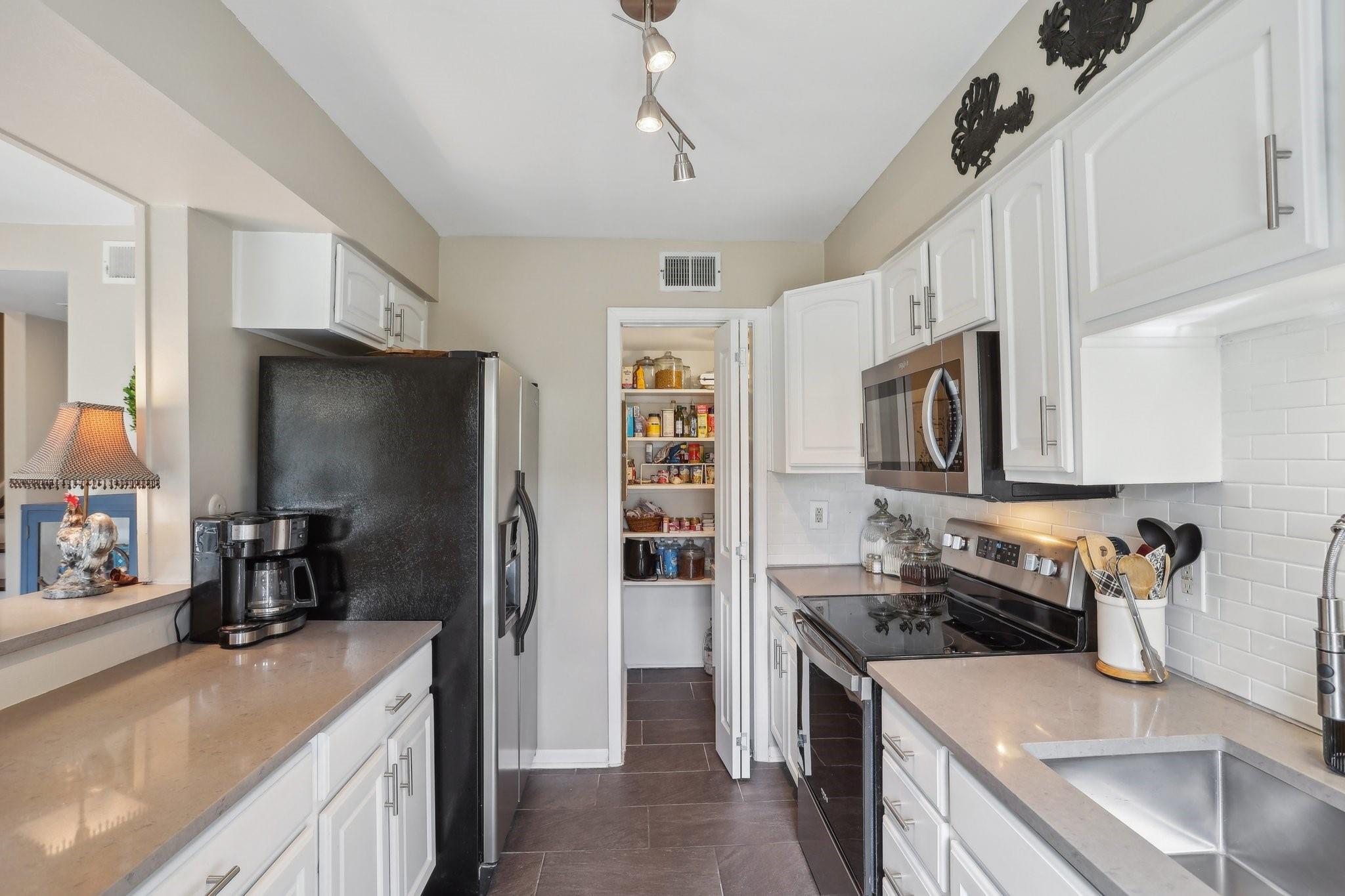 6355 Del Monte Drive # 64