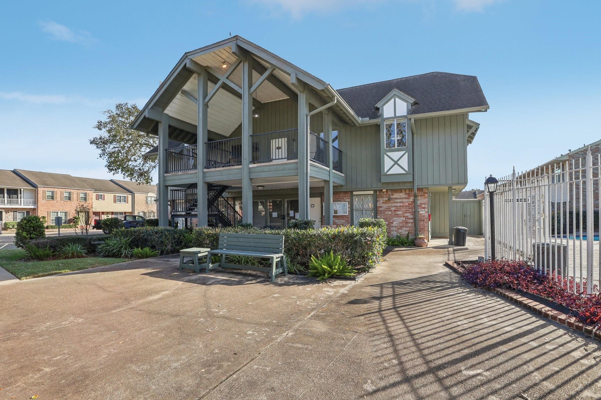 6355 Del Monte Drive # 64