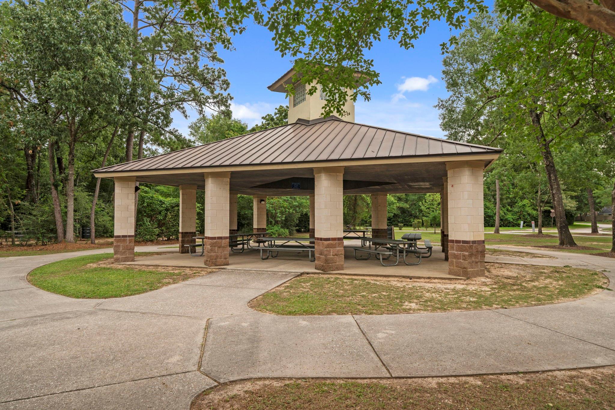 78 E Hobbit Glen Drive