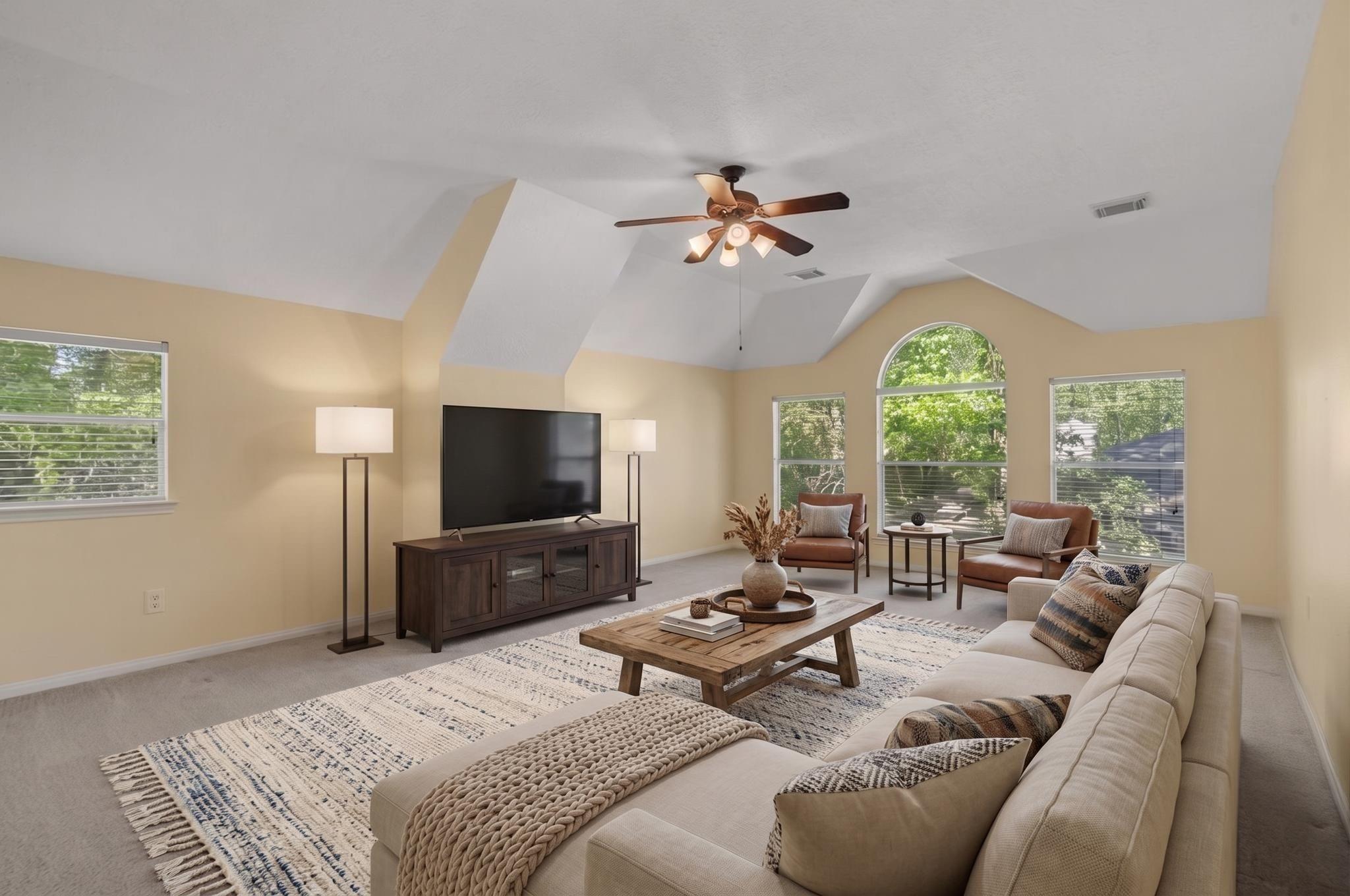 78 E Hobbit Glen Drive