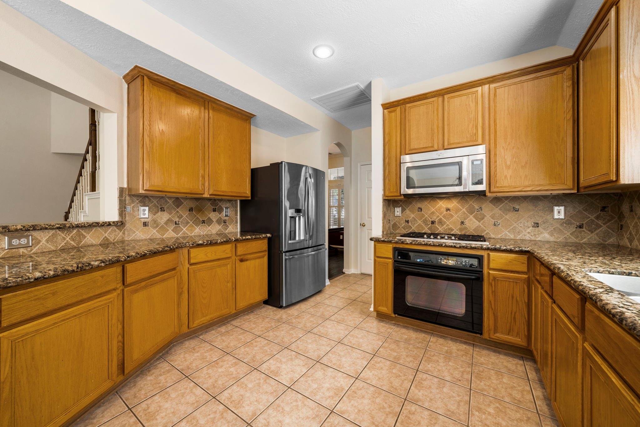 78 E Hobbit Glen Drive