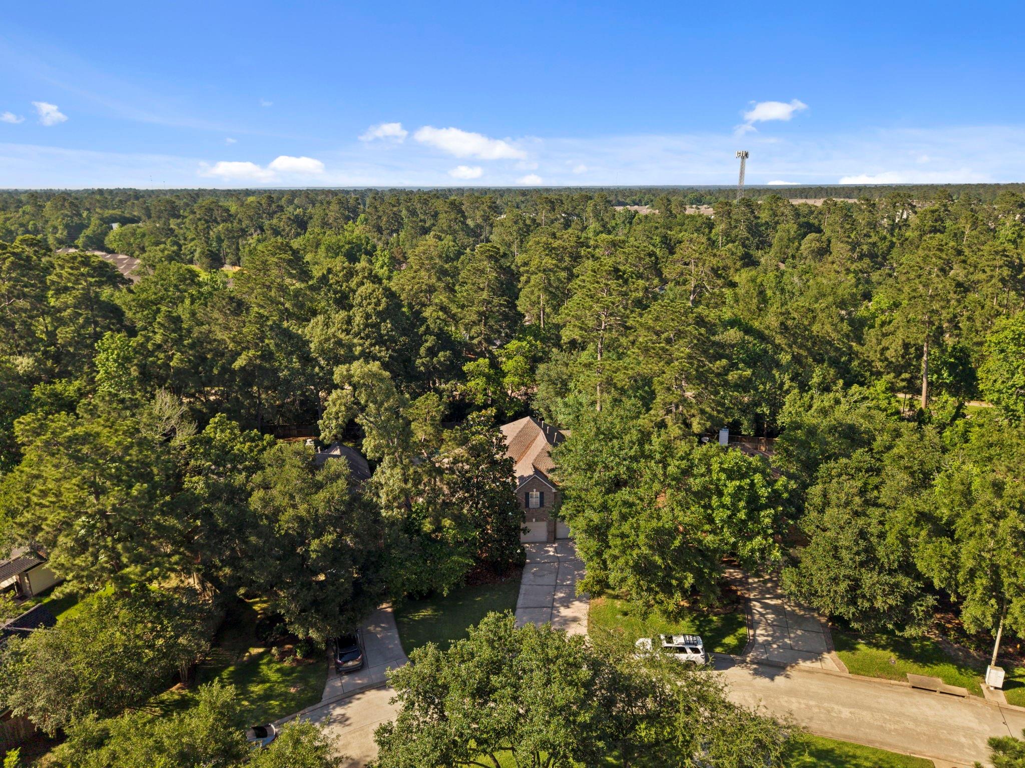 78 E Hobbit Glen Drive