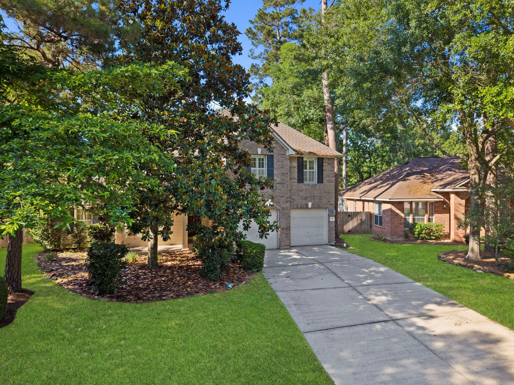 78 E Hobbit Glen Drive