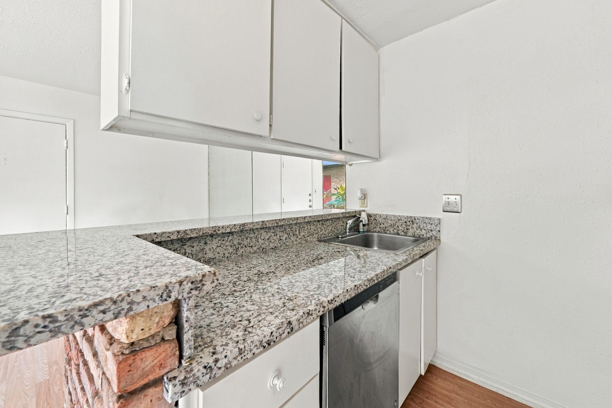 1849 Marshall Street # 9