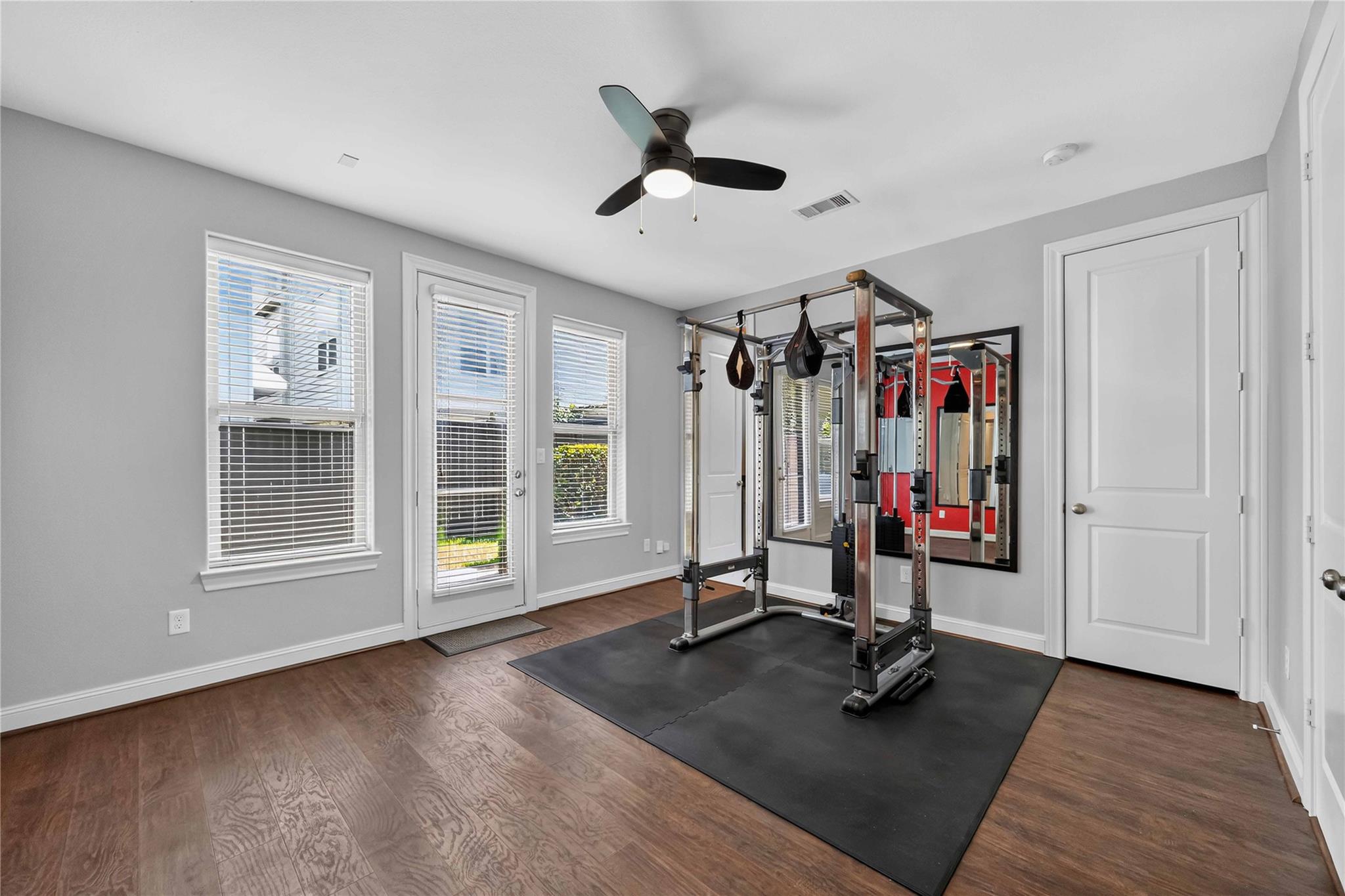 5723 Arabelle Lake