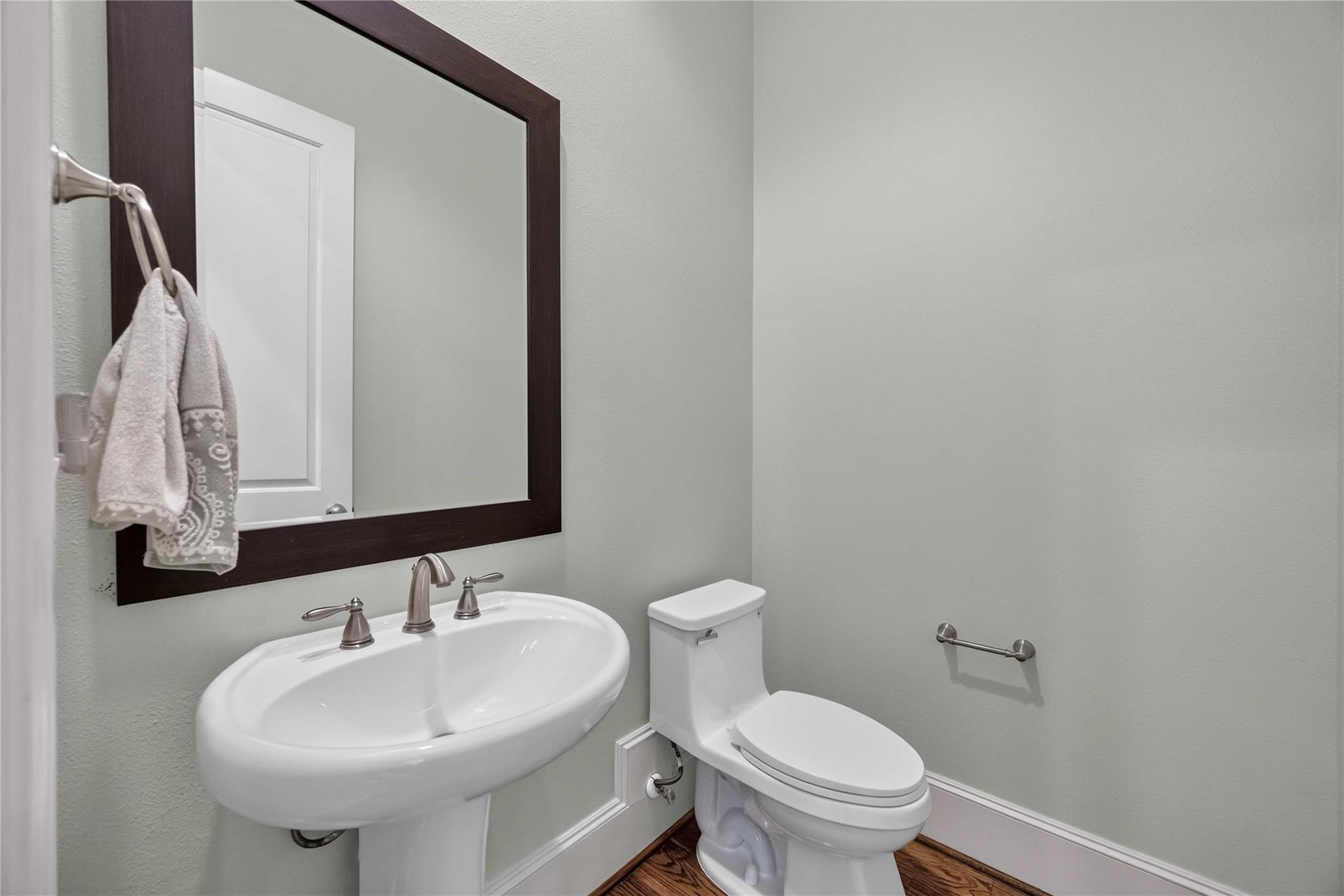 5723 Arabelle Lake