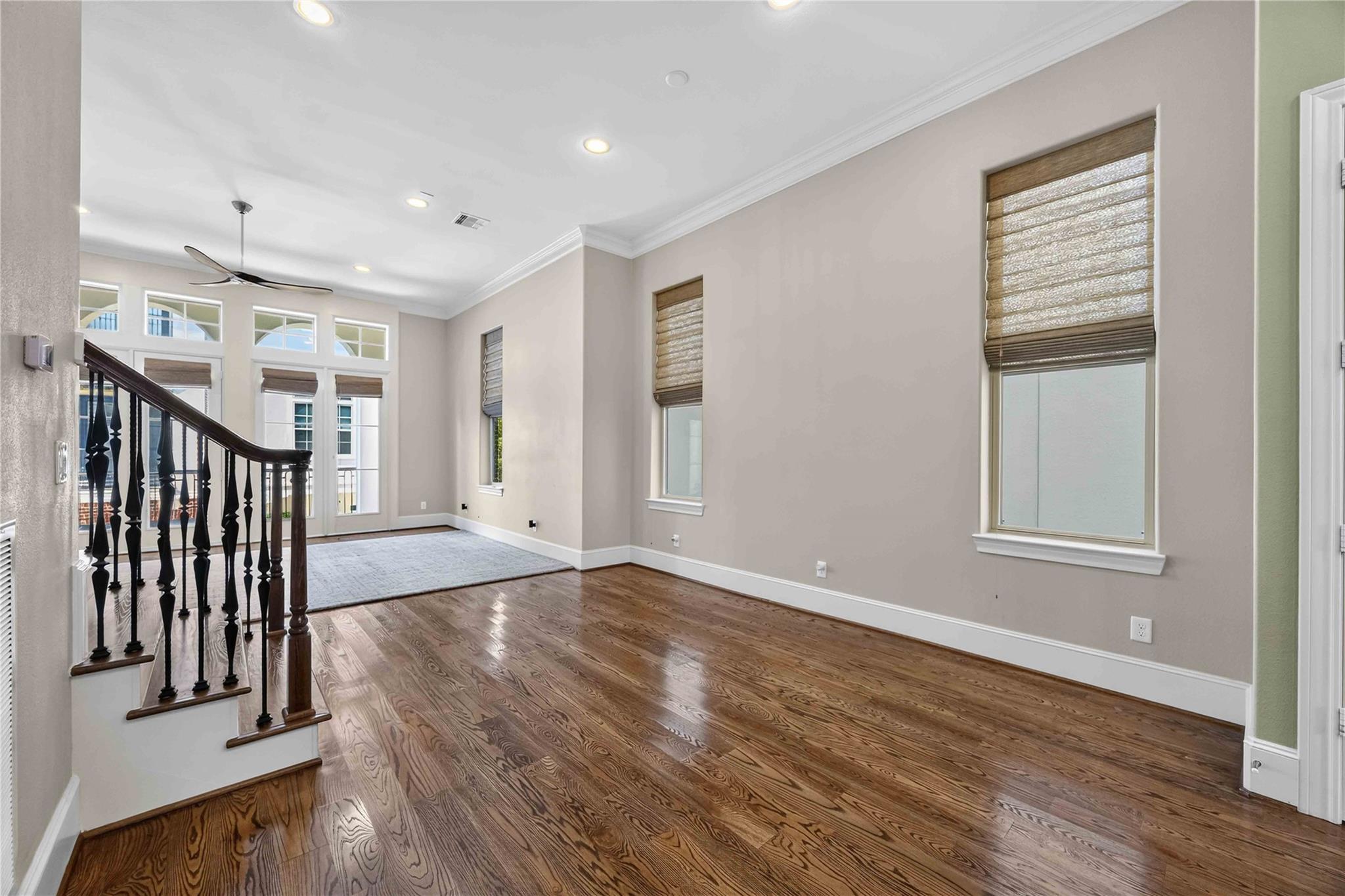 5723 Arabelle Lake