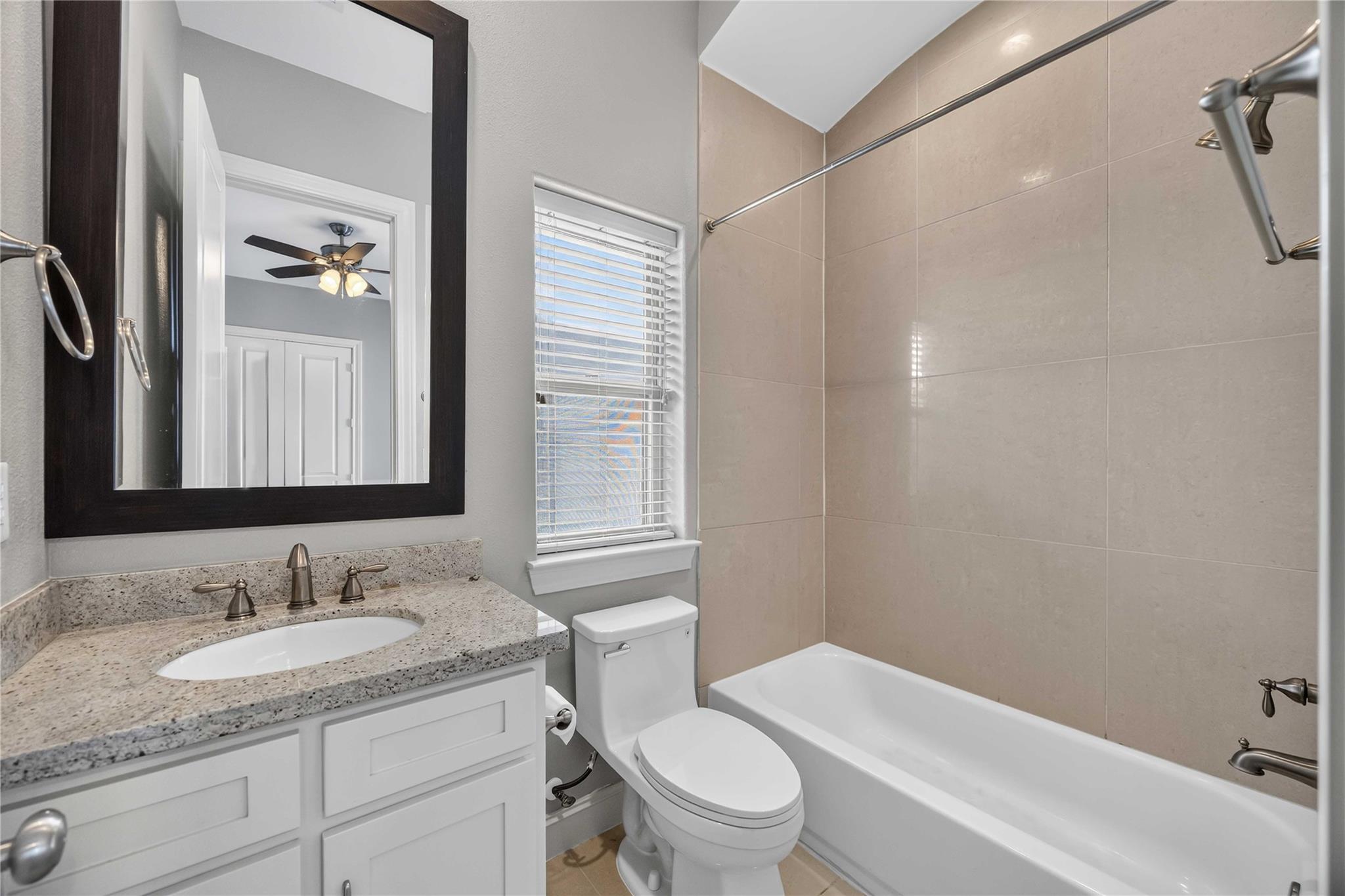 5723 Arabelle Lake