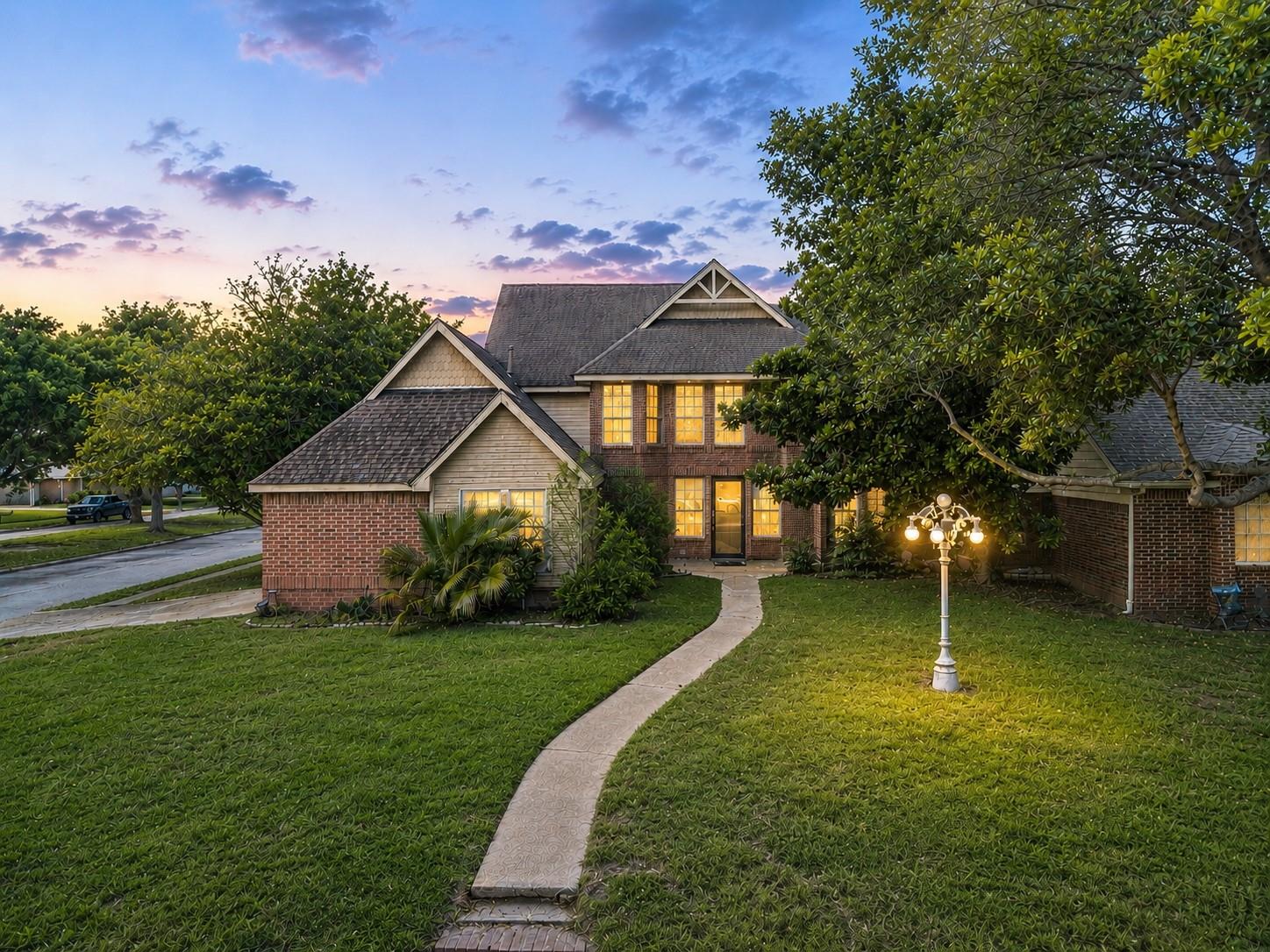 8018 Via Bella Drive