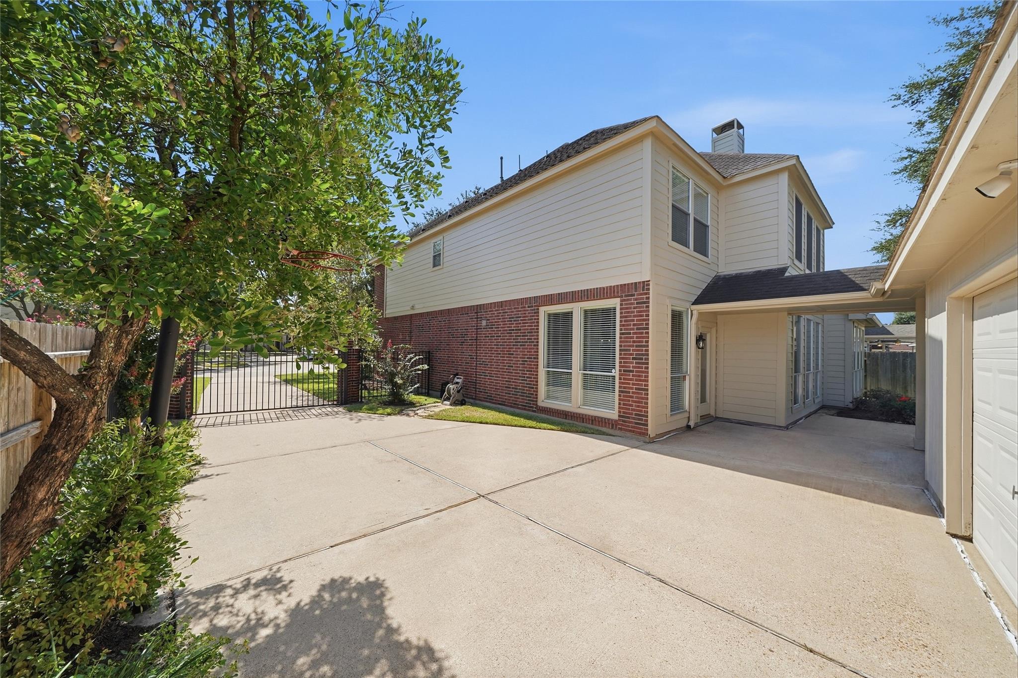 8323 Gentlewood Court