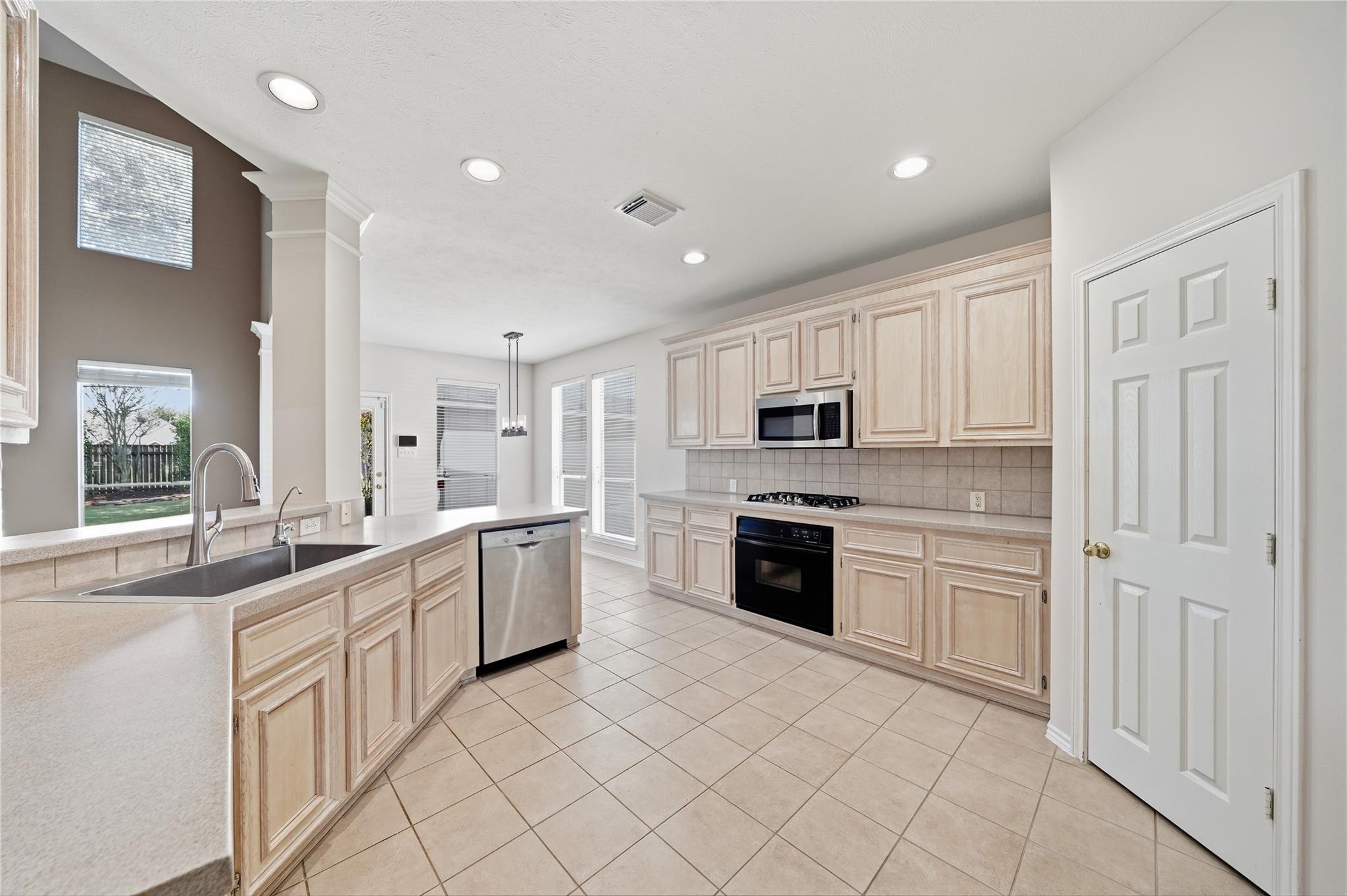 8323 Gentlewood Court