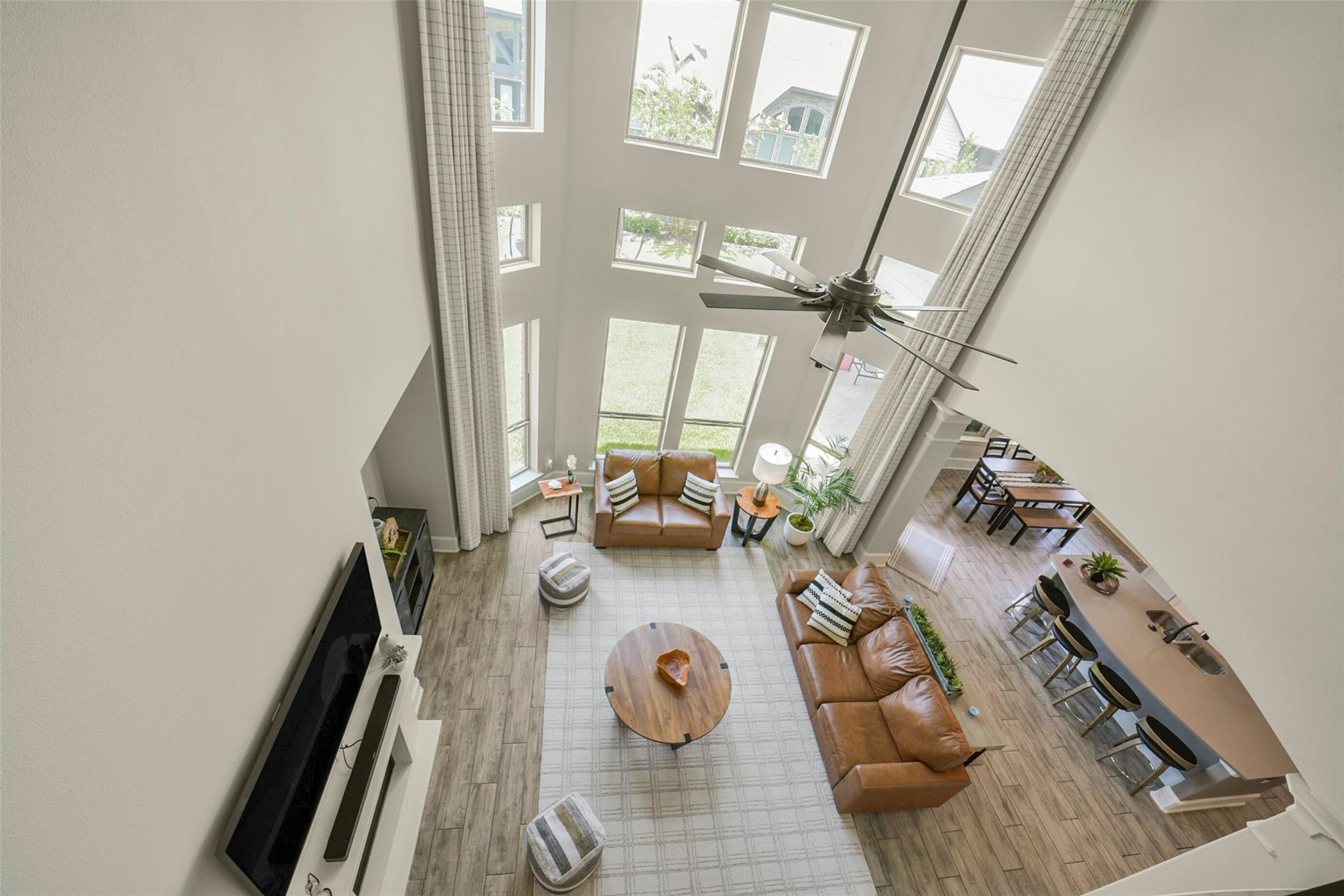 8711 Silver Crest Lane