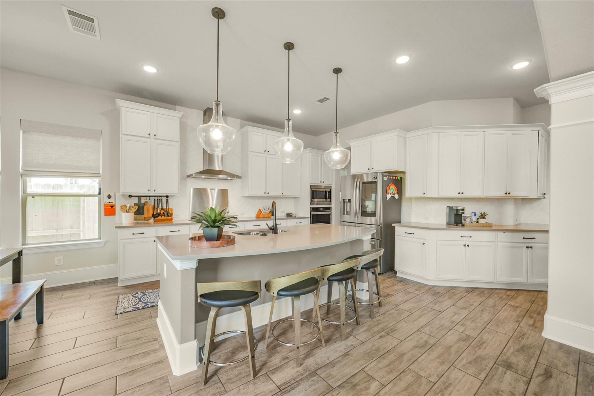 8711 Silver Crest Lane