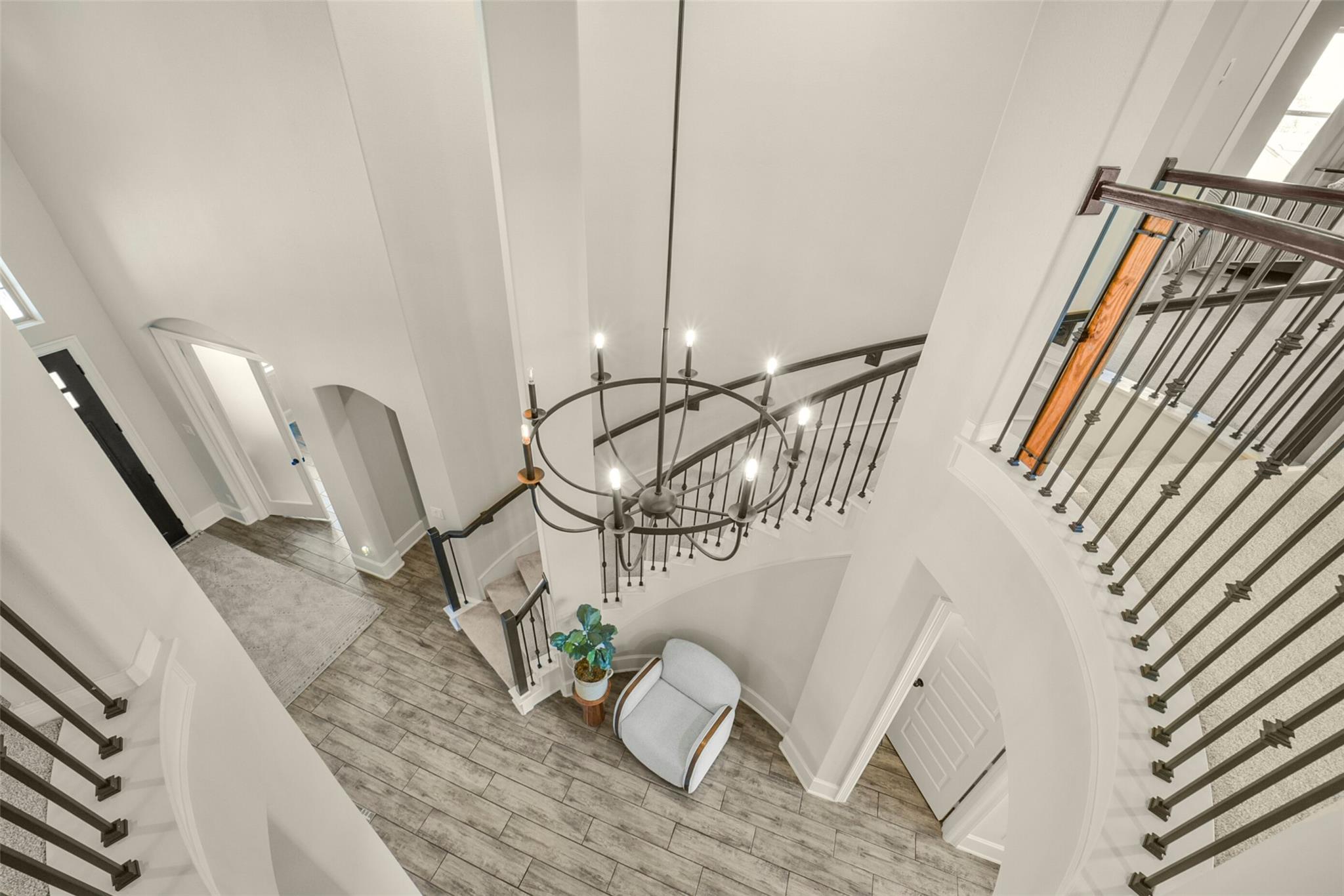 8711 Silver Crest Lane