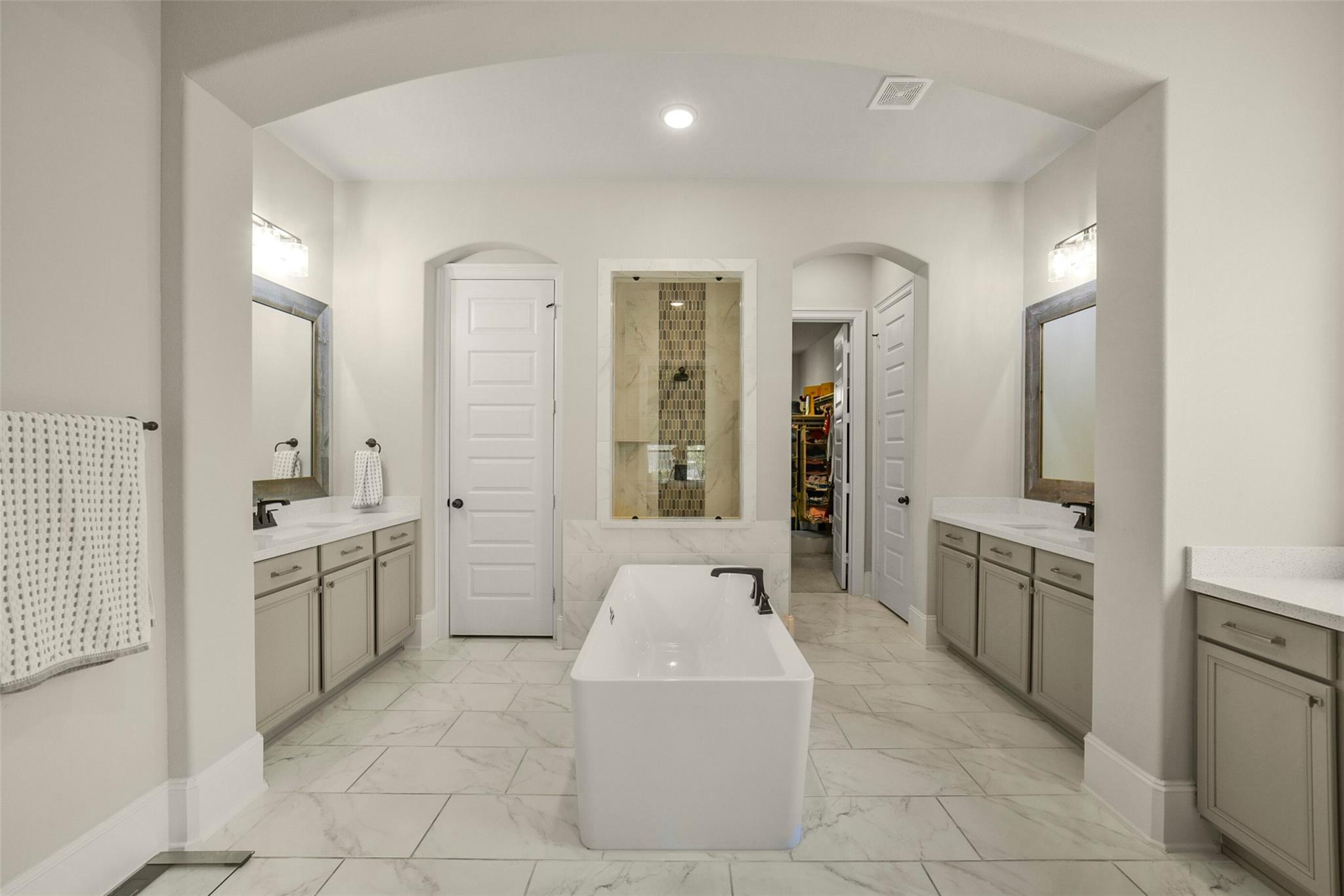 8711 Silver Crest Lane
