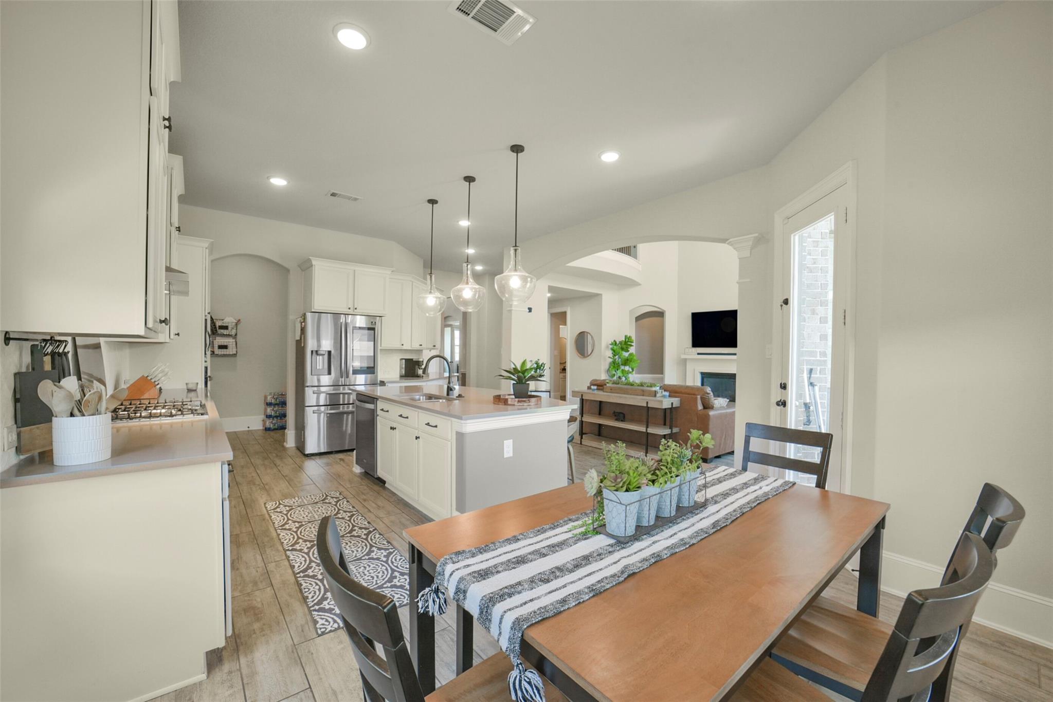 8711 Silver Crest Lane