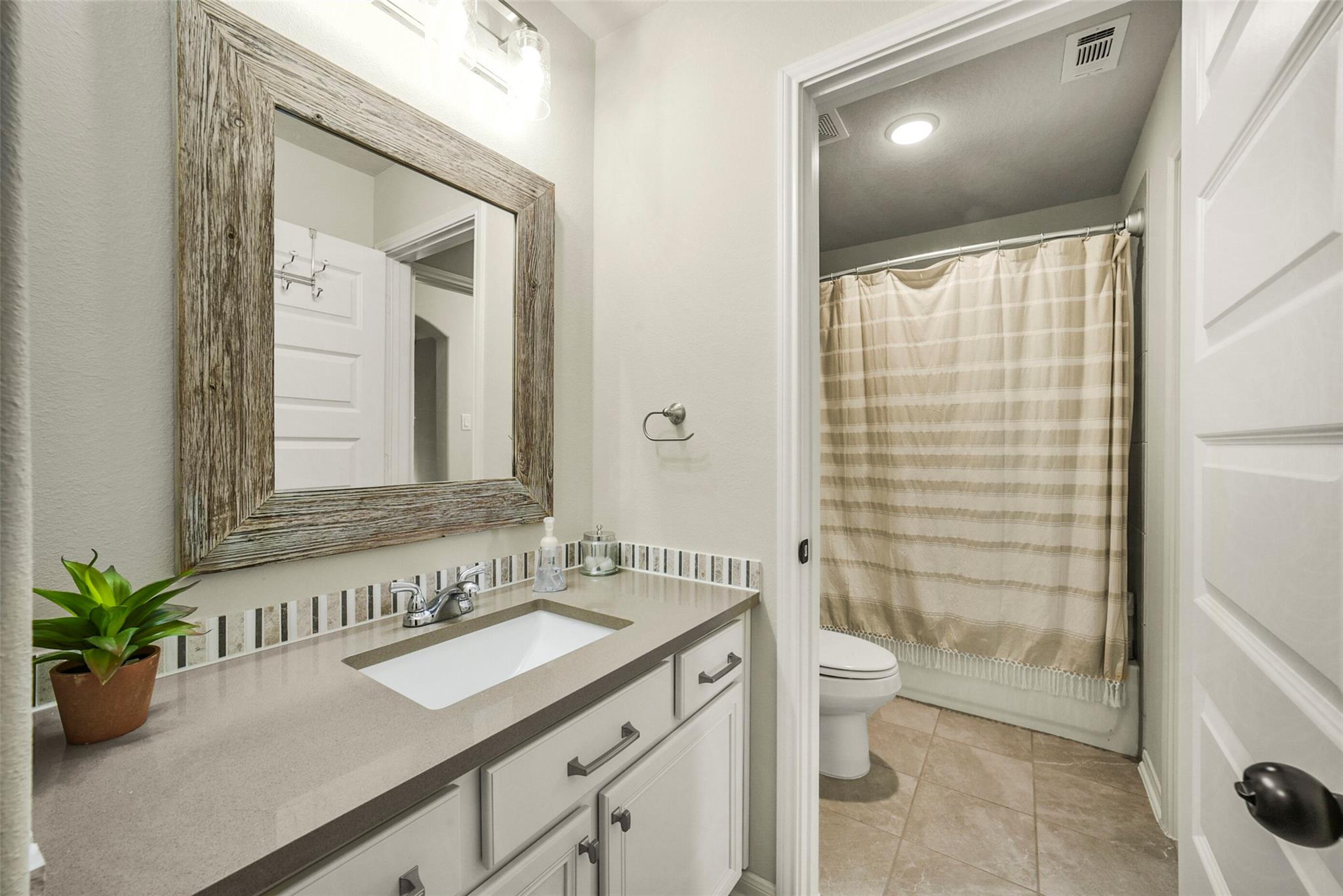 8711 Silver Crest Lane