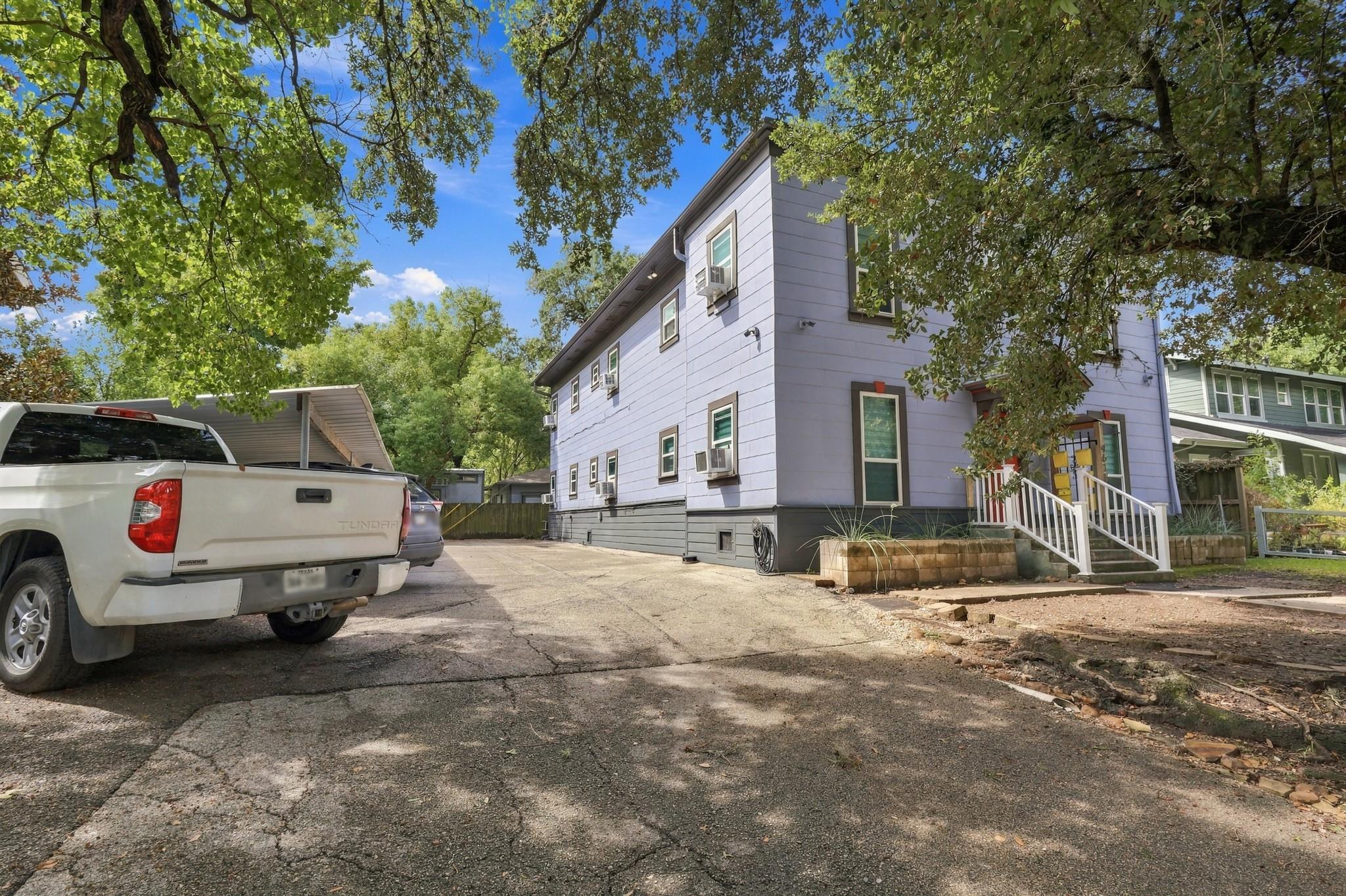 4618 Mckinney Street # 3
