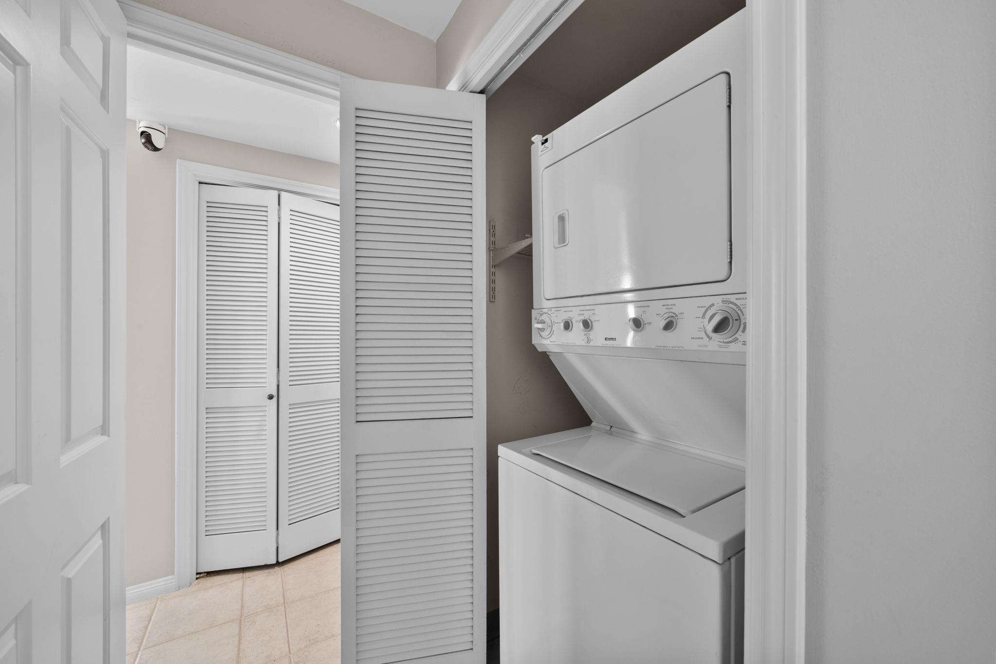 14 Greenway Plaza # 17Q