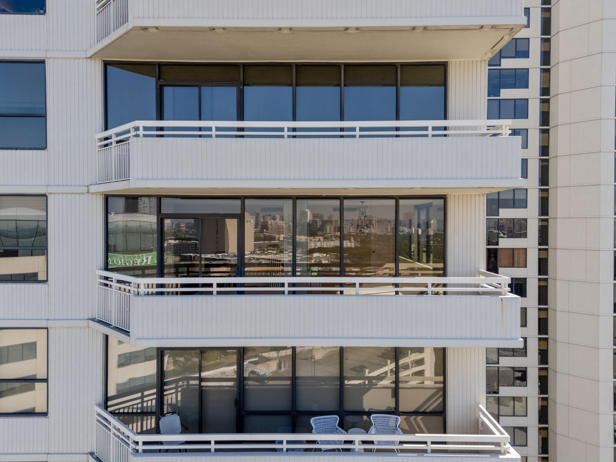 14 Greenway Plaza # 17Q