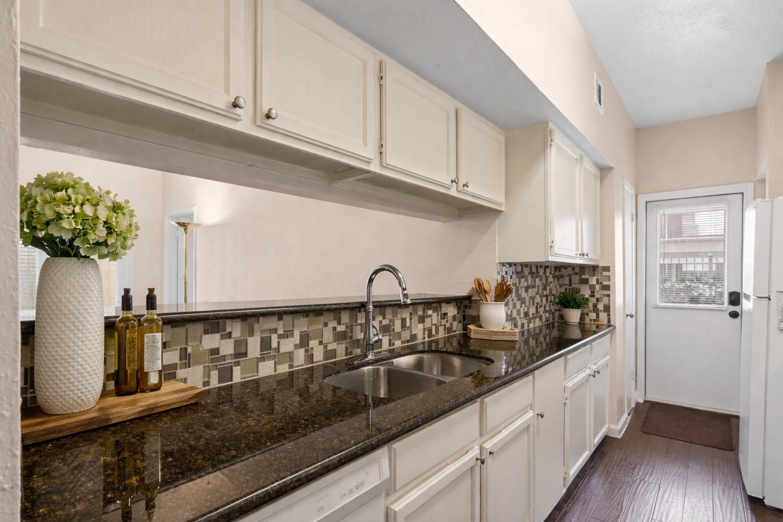 2425 Augusta Drive # 23