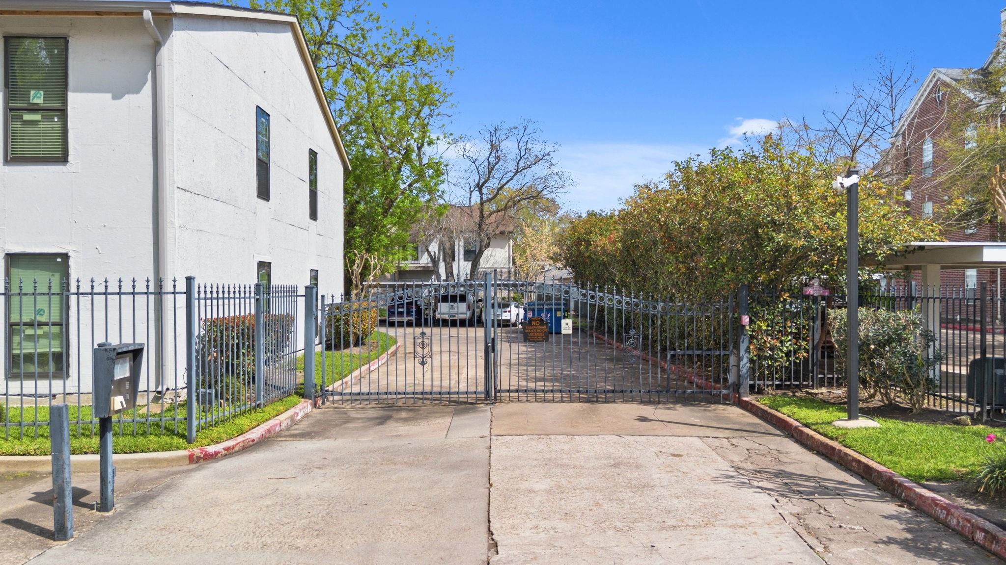 2425 Augusta Drive # 23
